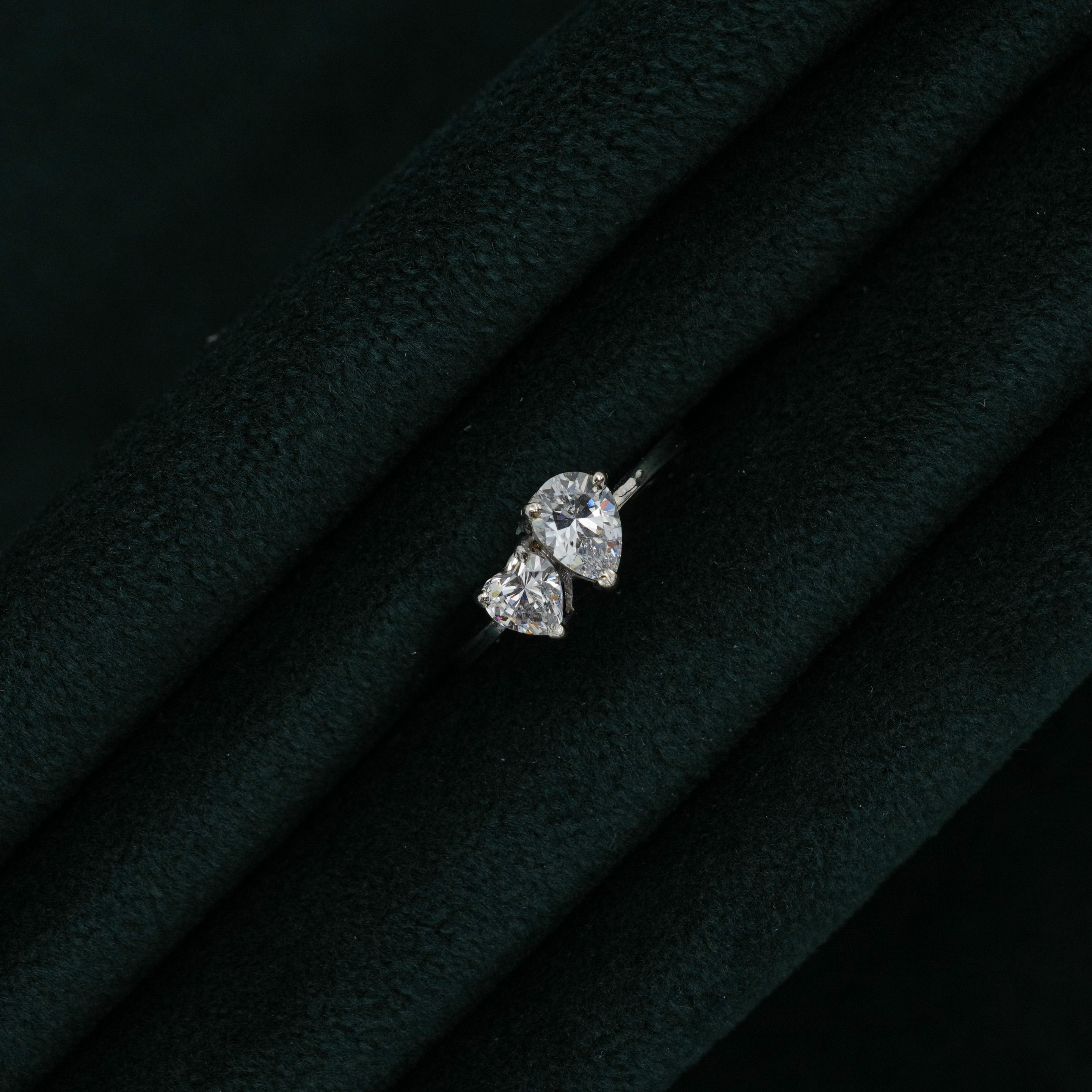 Tulasii - The Concept Jewelry - Silver Heart Ring