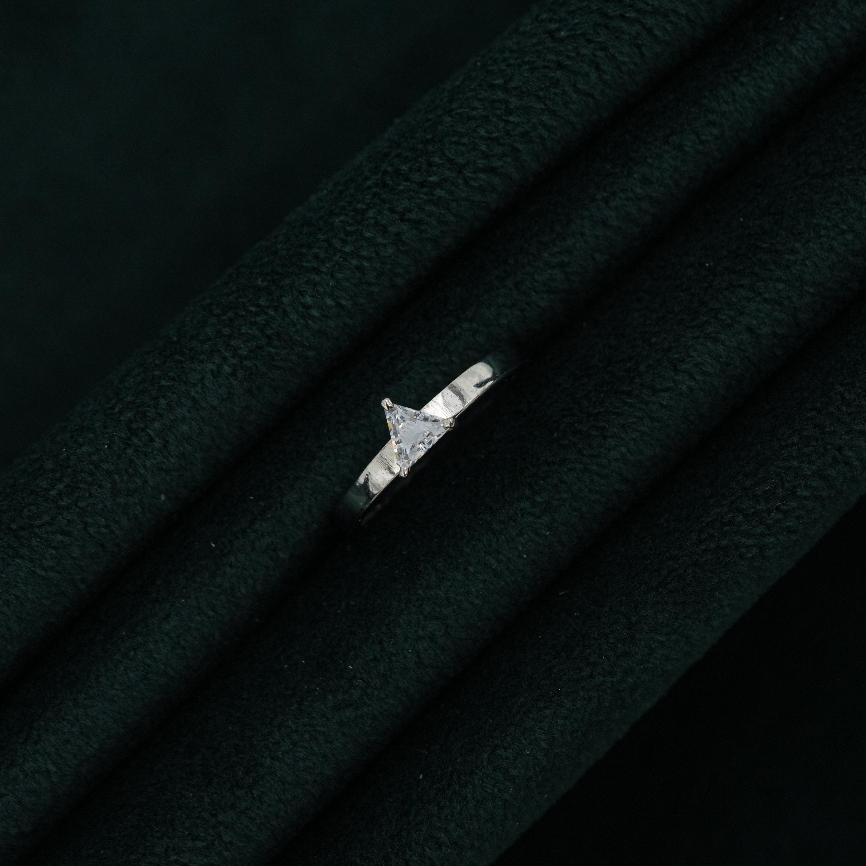 Tulasii - The Concept Jewelry - Silver Triangle Ring