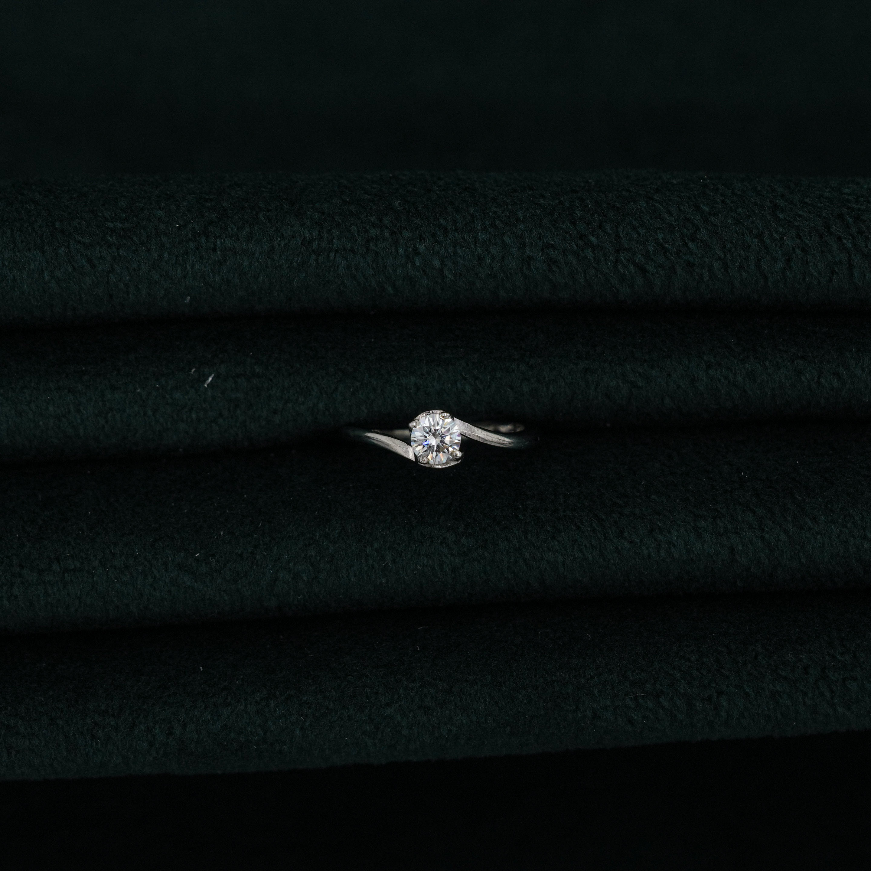 Tulasii - The Concept Jewelry - Silver Solitaire Ring