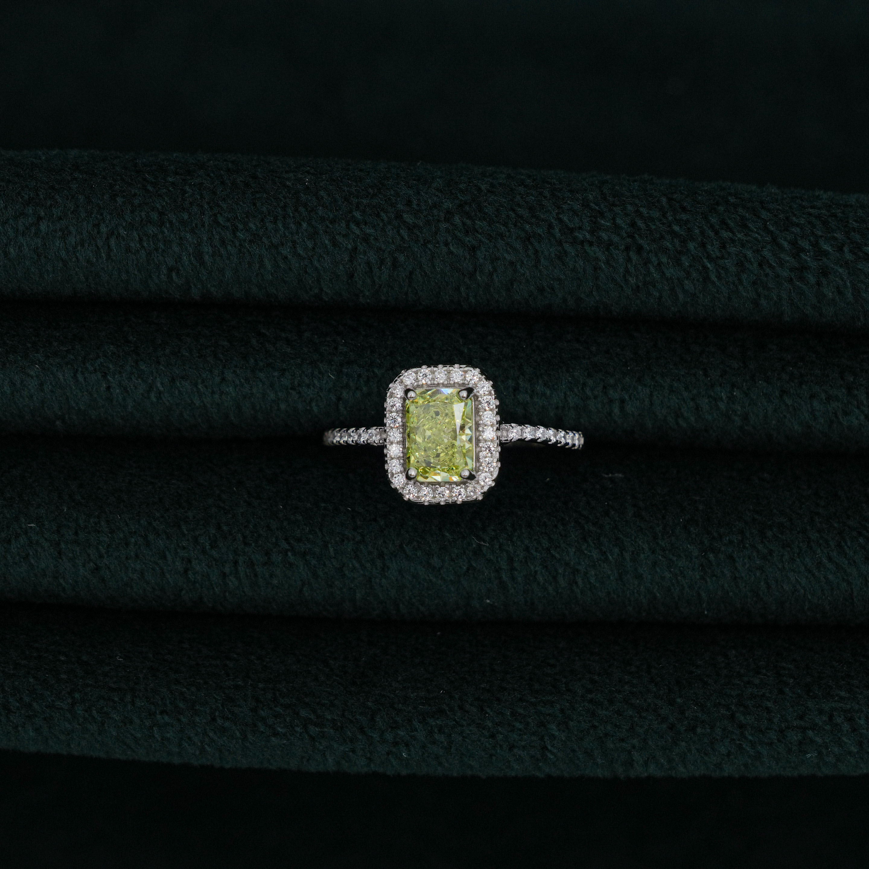 Tulasii - The Concept Jewelry - Tri-Tone Twist Chain Necklace