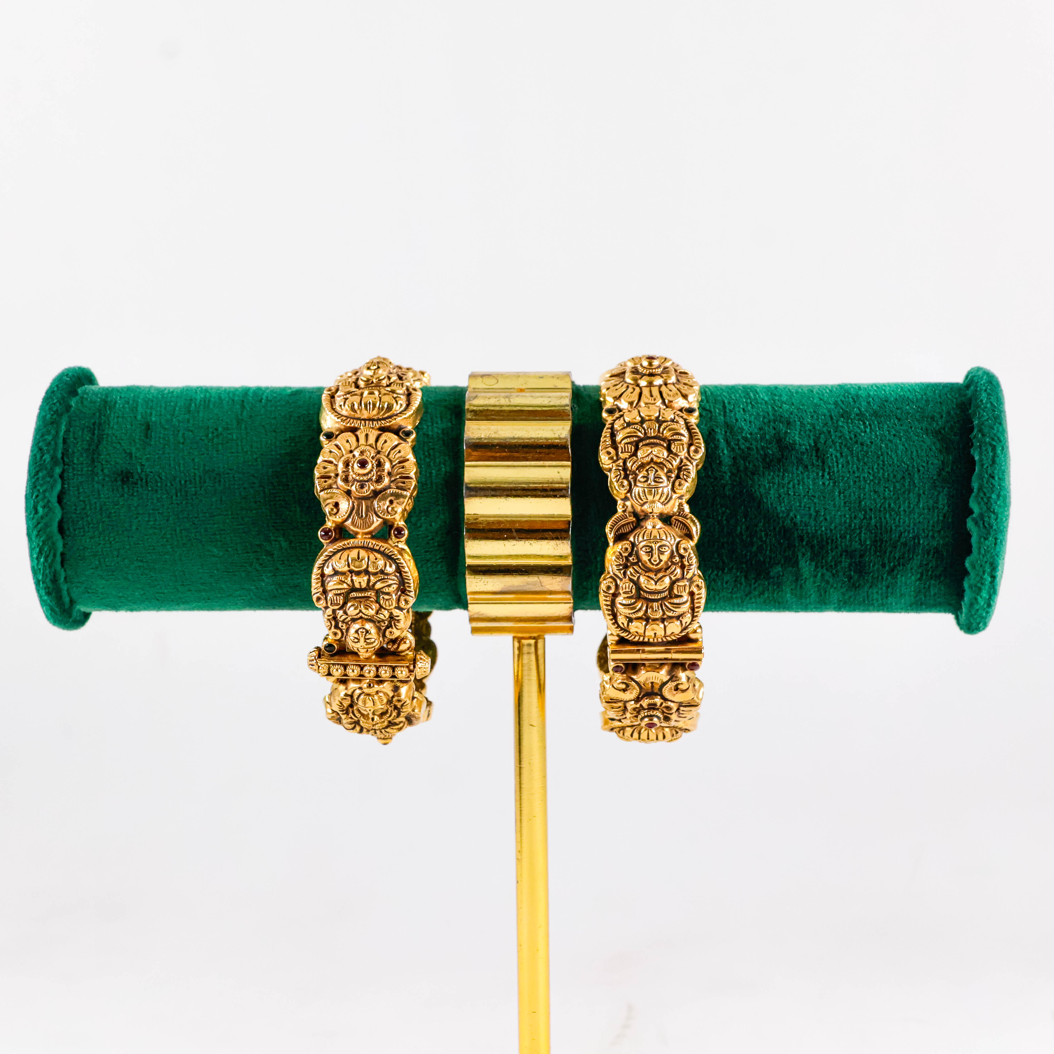 Varahi Jewels - Temple Design Gold Bangle
