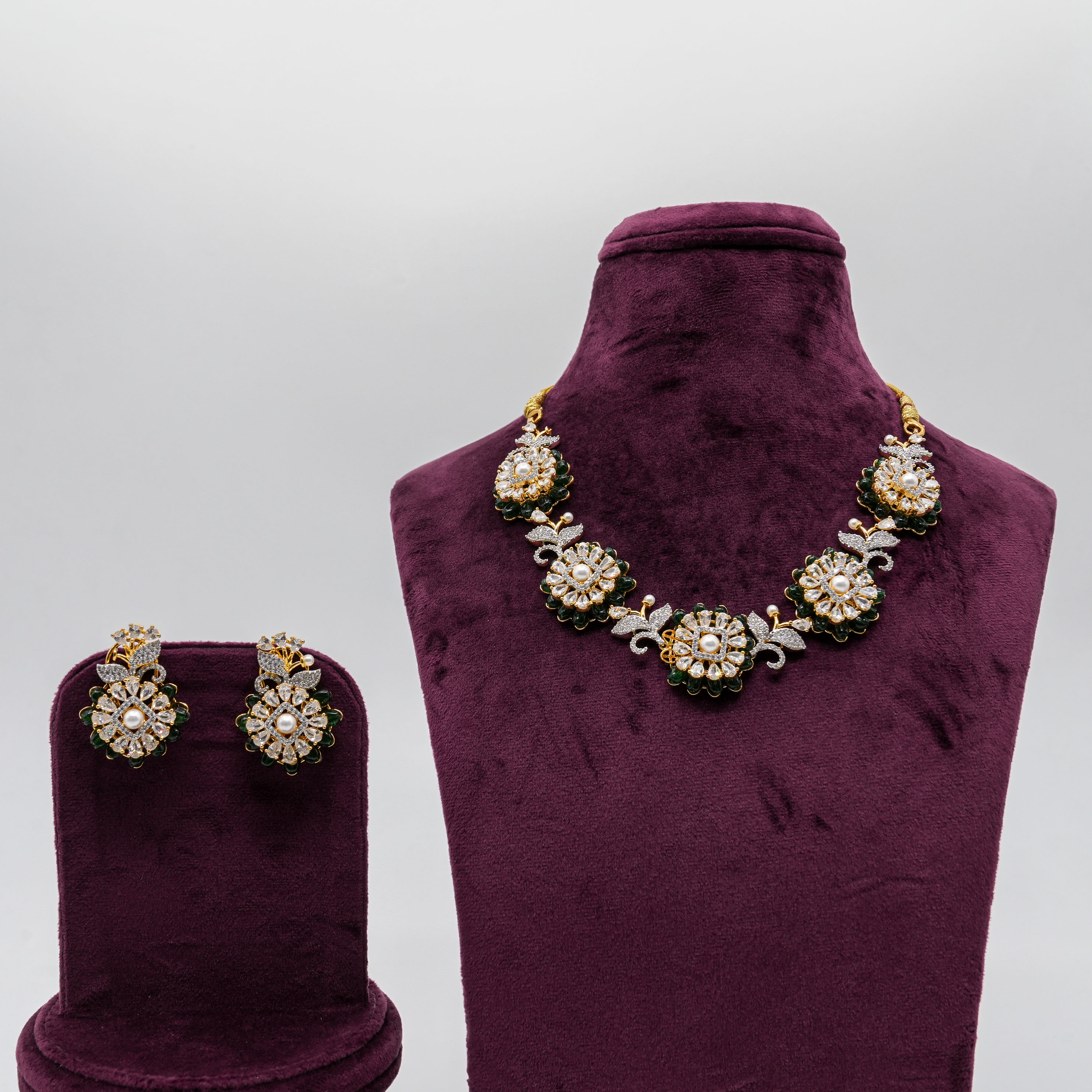 Ved Jewellers - Gold Floral Necklace Set