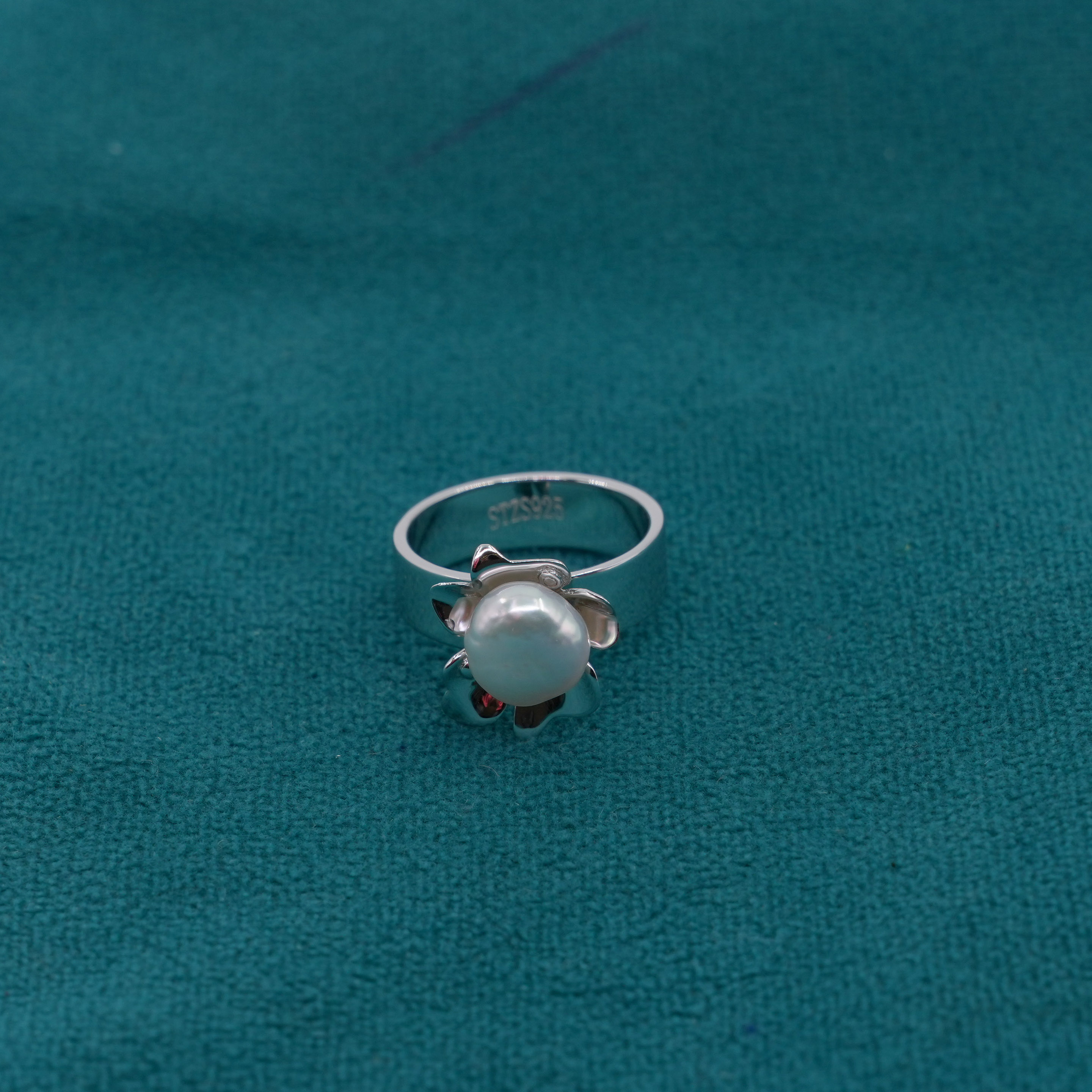 Ved Jewellers - Silver RIng