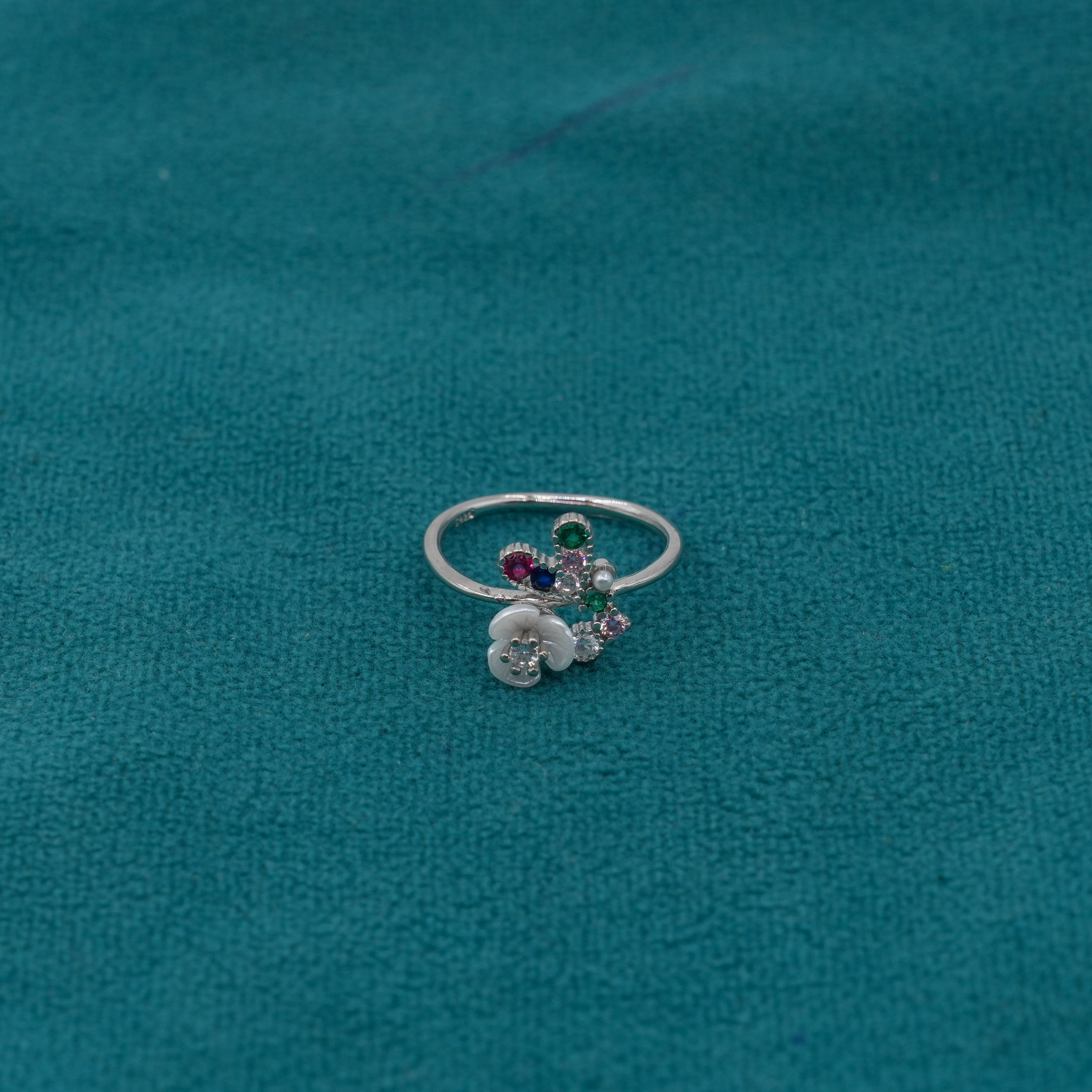 Ved Jewellers - Silver Floral Ring
