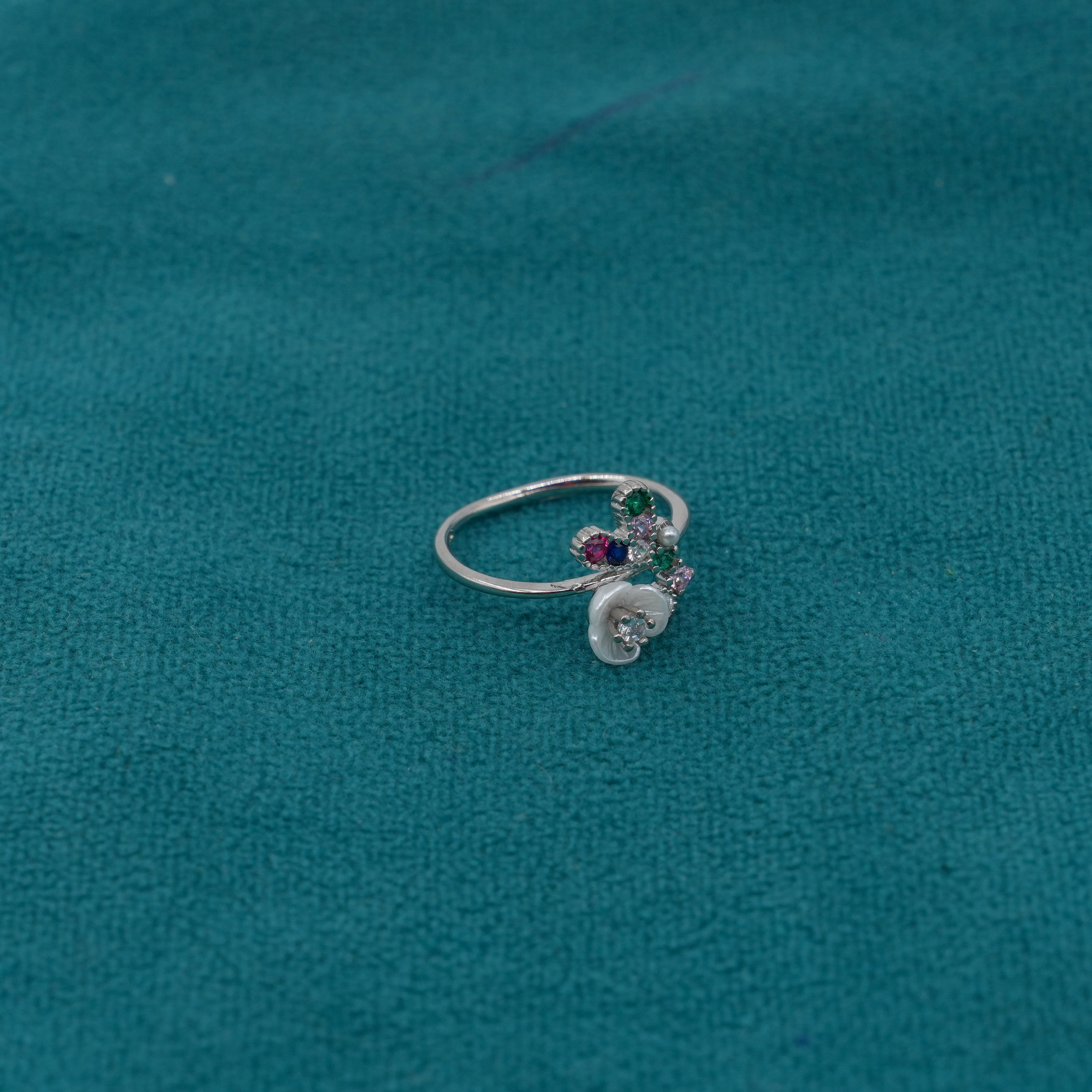 Ved Jewellers - Silver Floral Ring