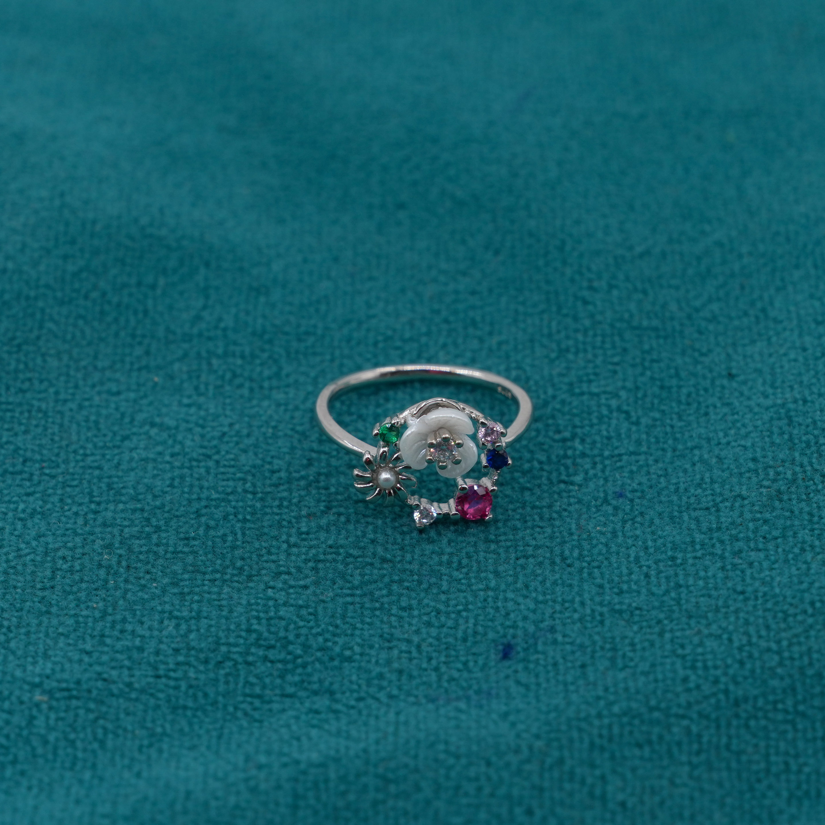 Ved Jewellers - Silver Floral Ring