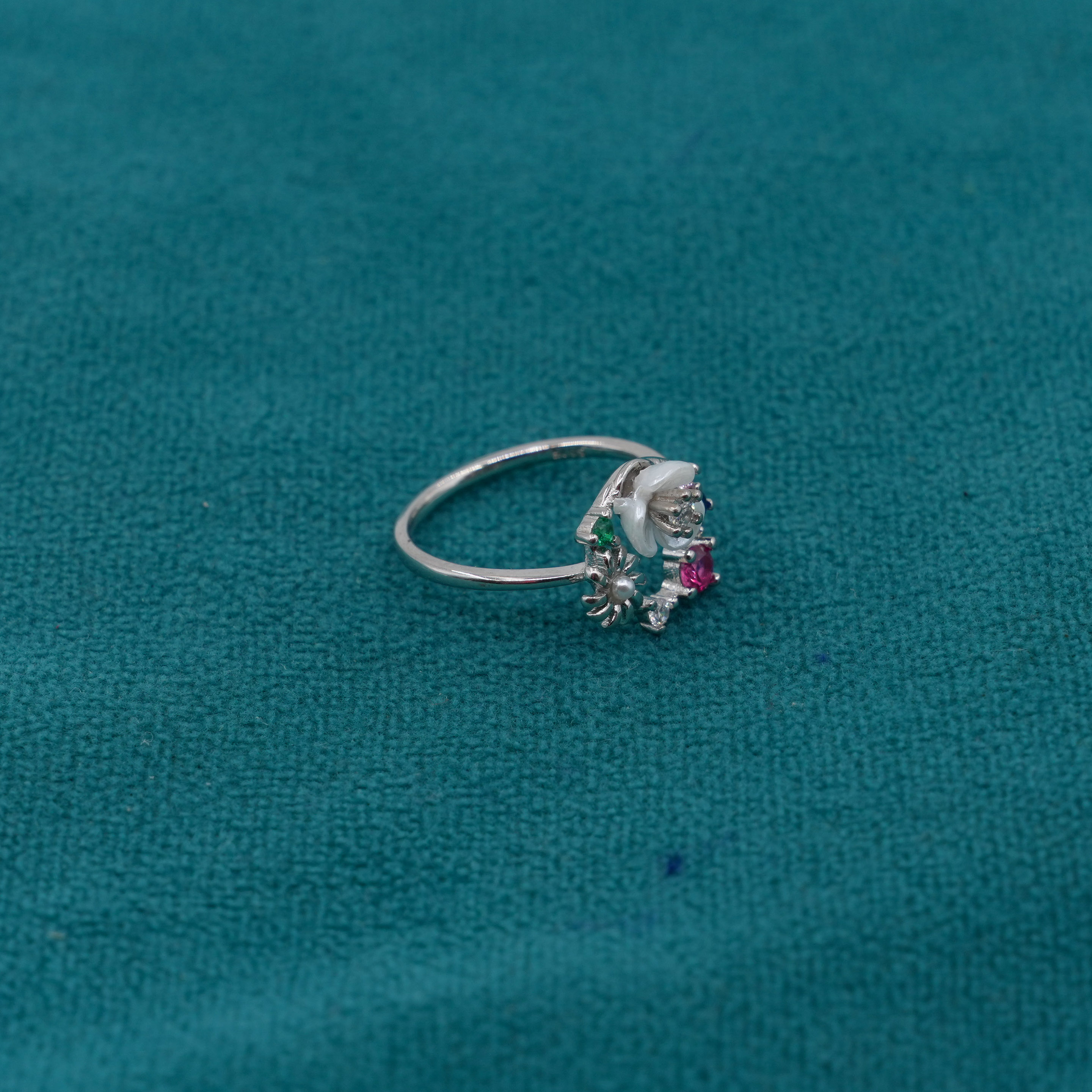 Ved Jewellers - Silver Floral Ring