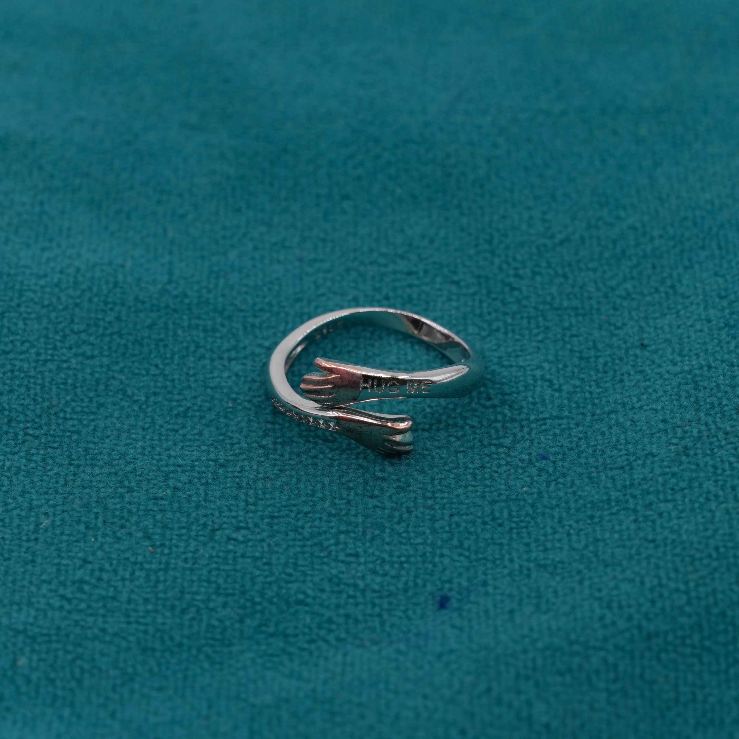 Ved Jewellers - Silver Hug Me Ring