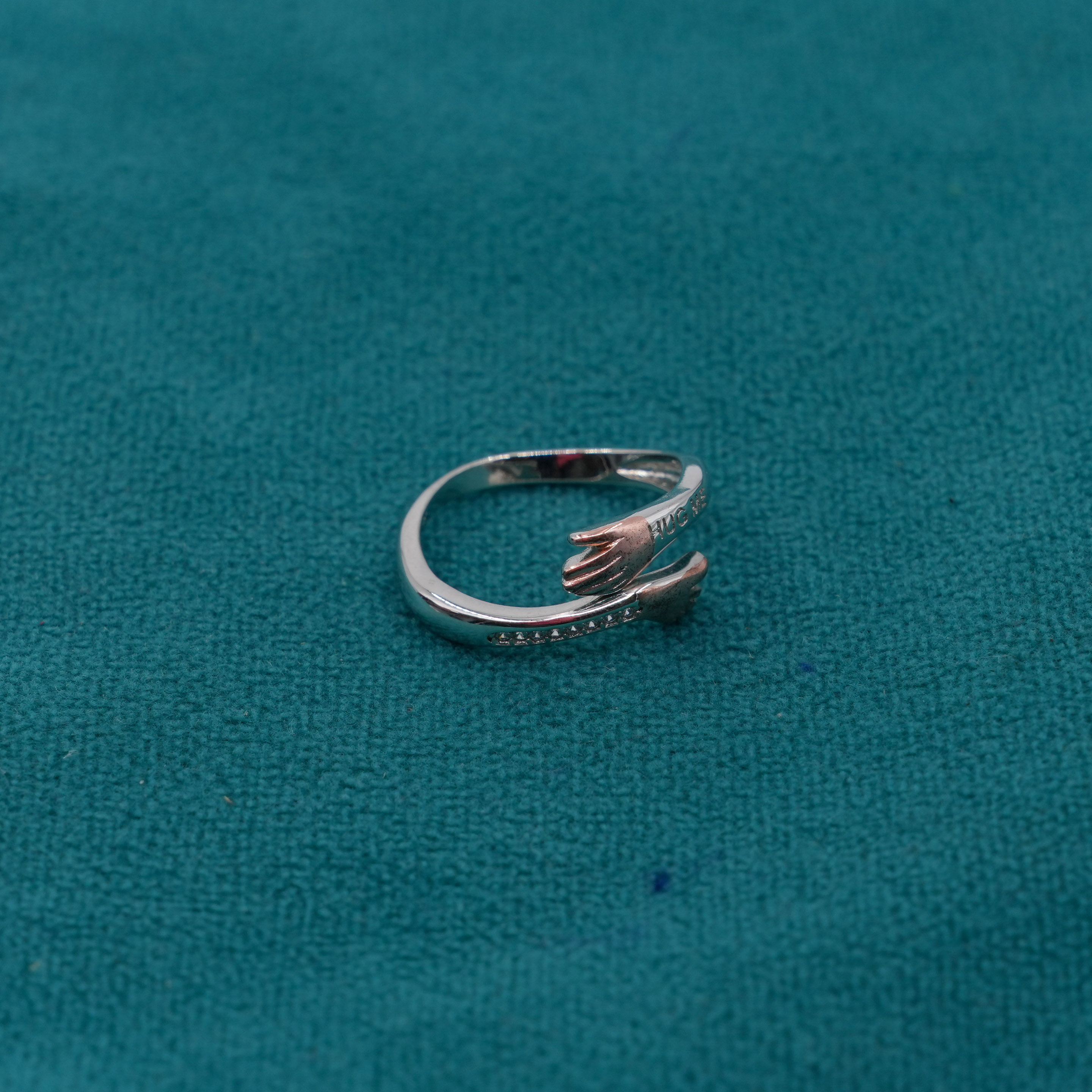 Ved Jewellers - Silver Hug Me Ring
