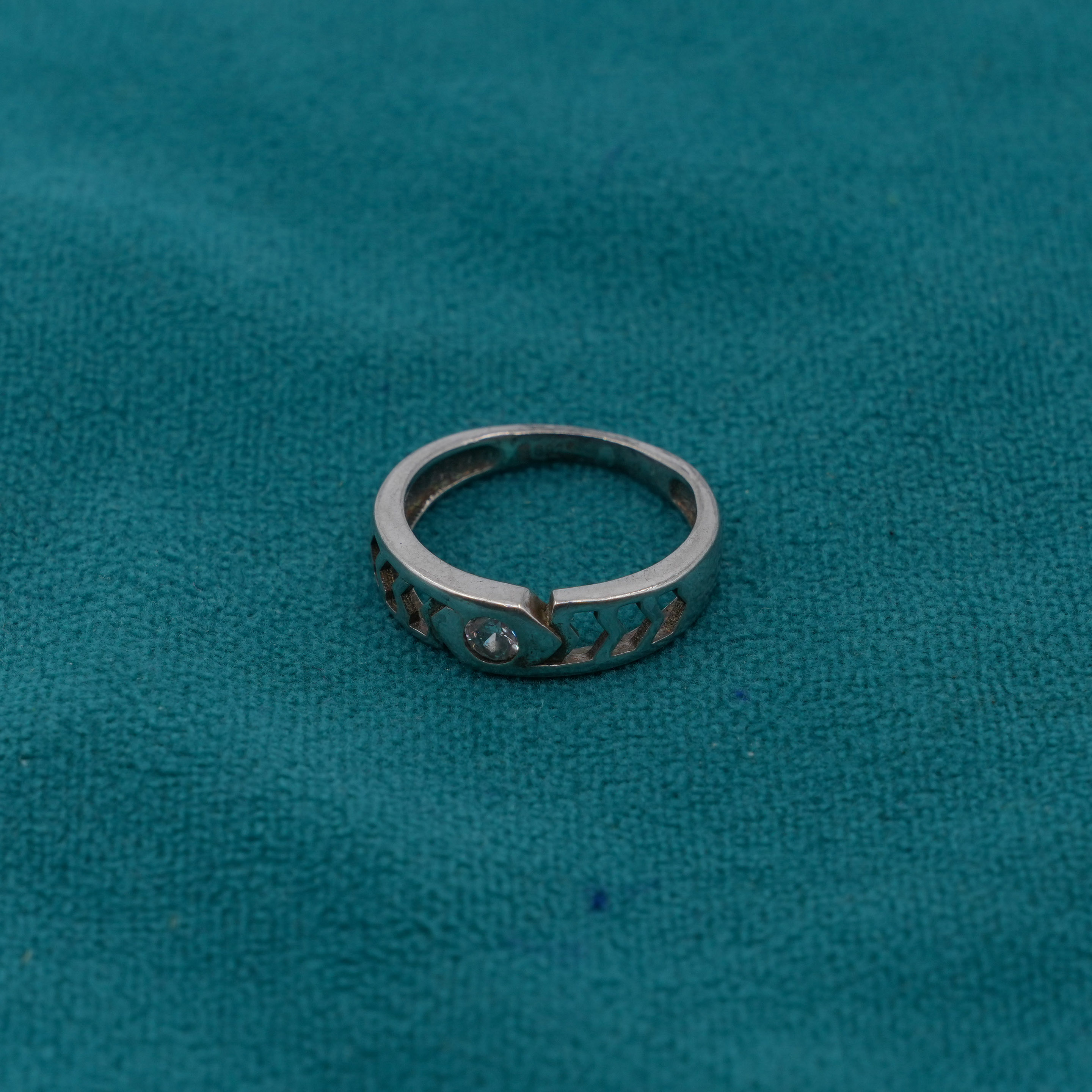 Ved Jewellers - Silver Zircon Ring