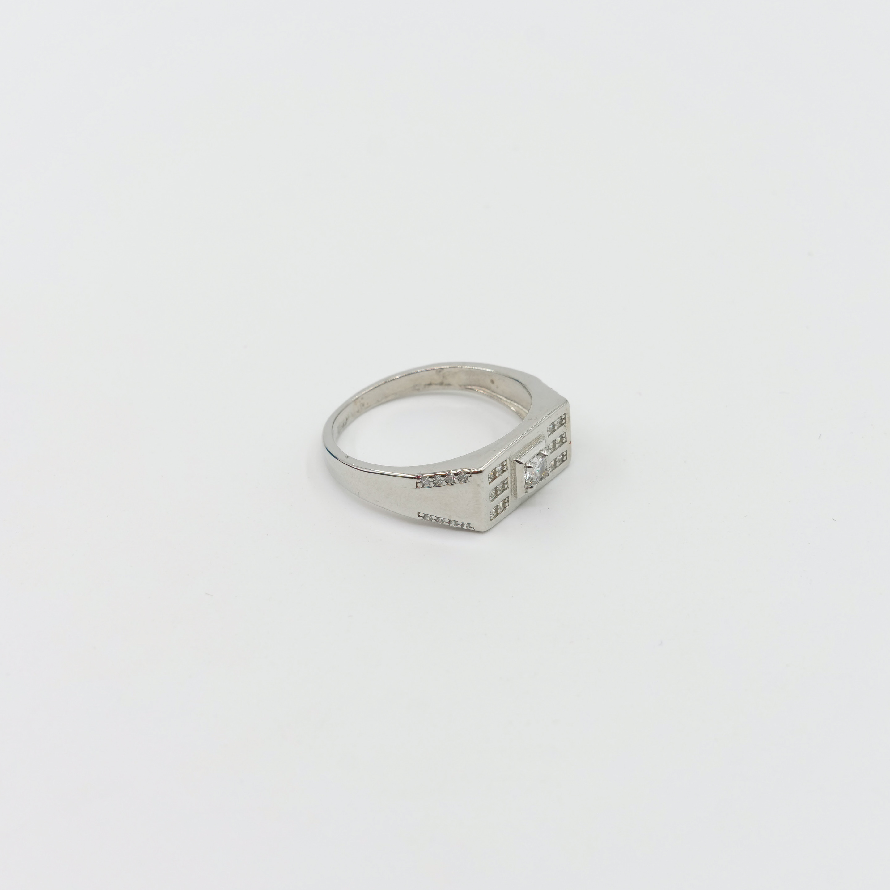 Ved Jewellers - Silver Zircon Ring