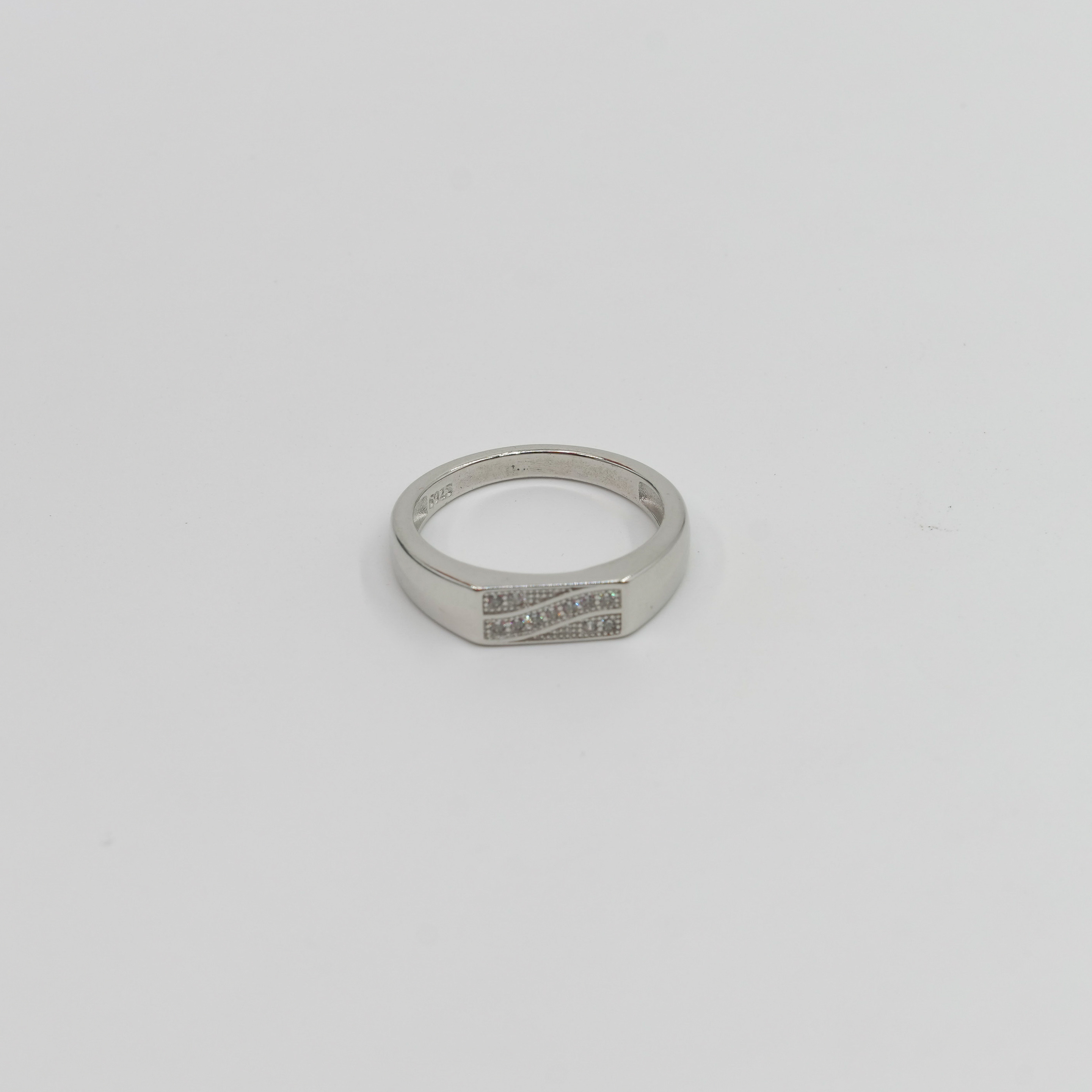 Ved Jewellers - Silver Zircon Ring