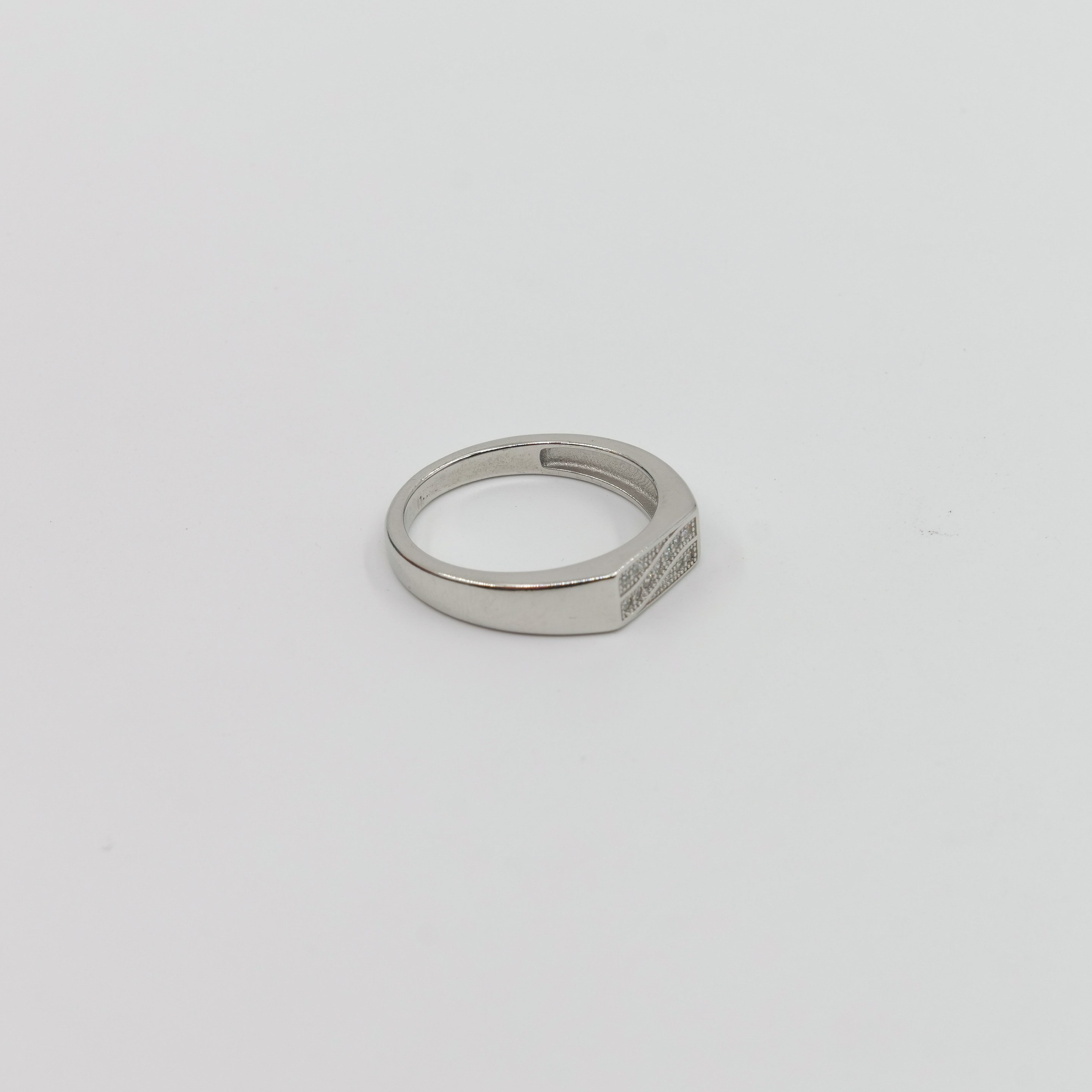 Ved Jewellers - Silver Zircon Ring
