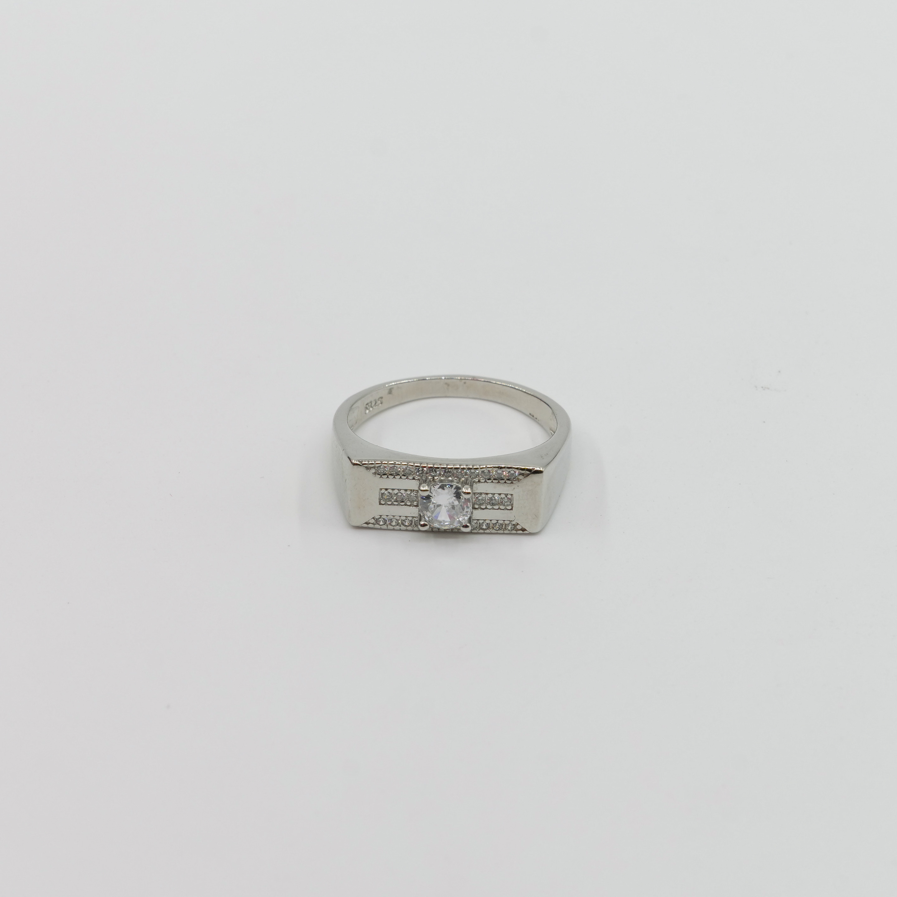 Ved Jewellers - Silver Zircon Ring
