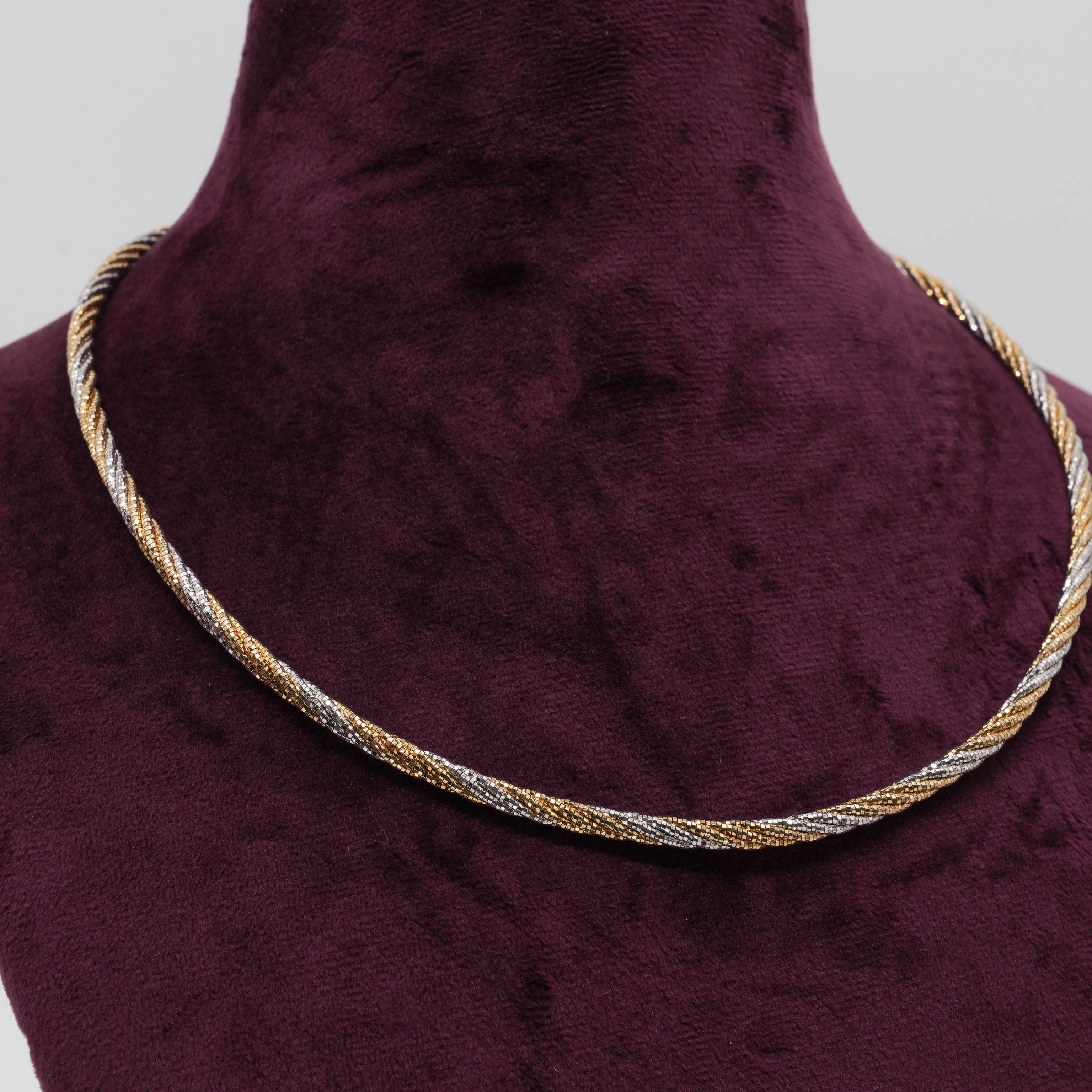 Ved Jewellers - Tri-color Chain Necklace
