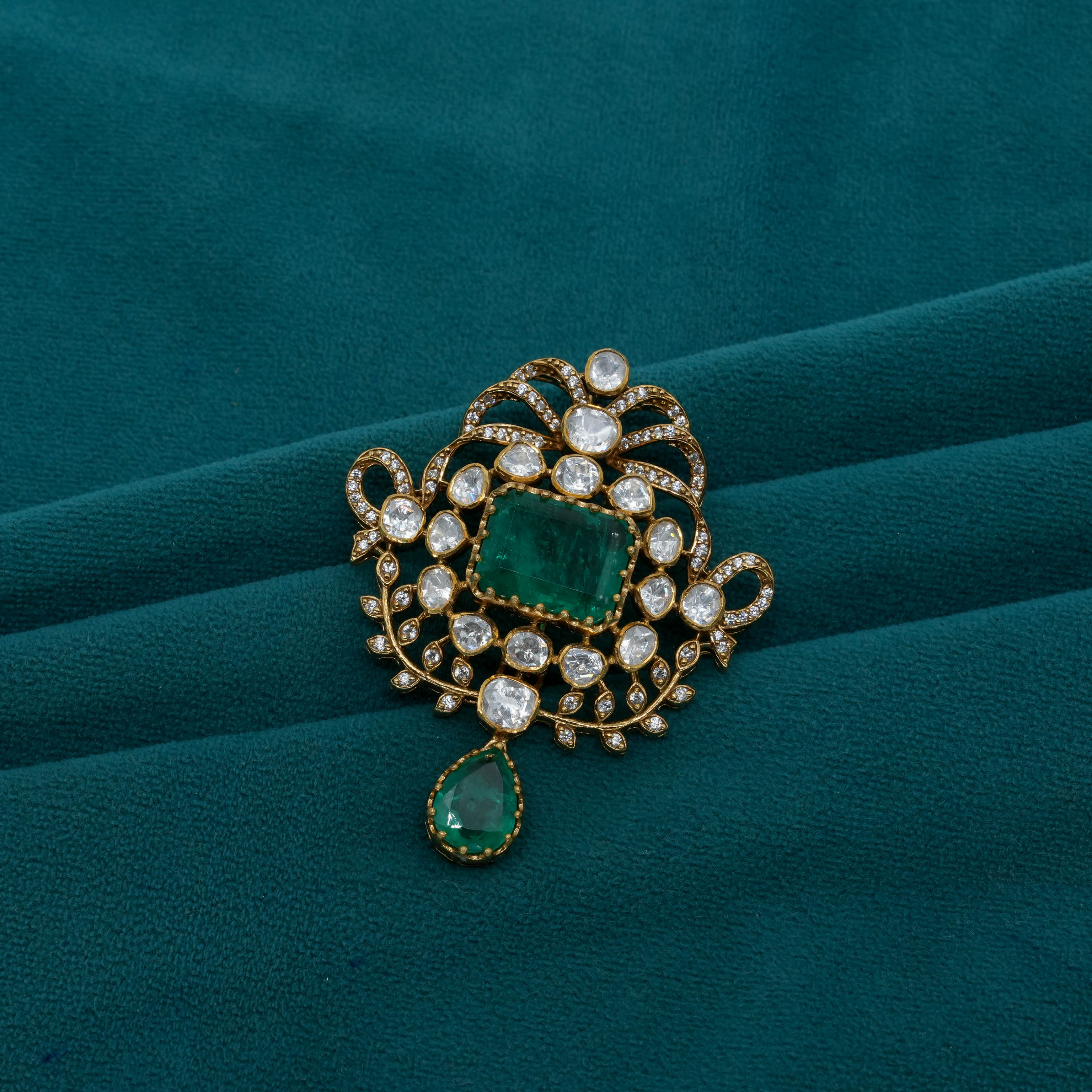 Ved Jewellers - Emerald Diamond Brooch