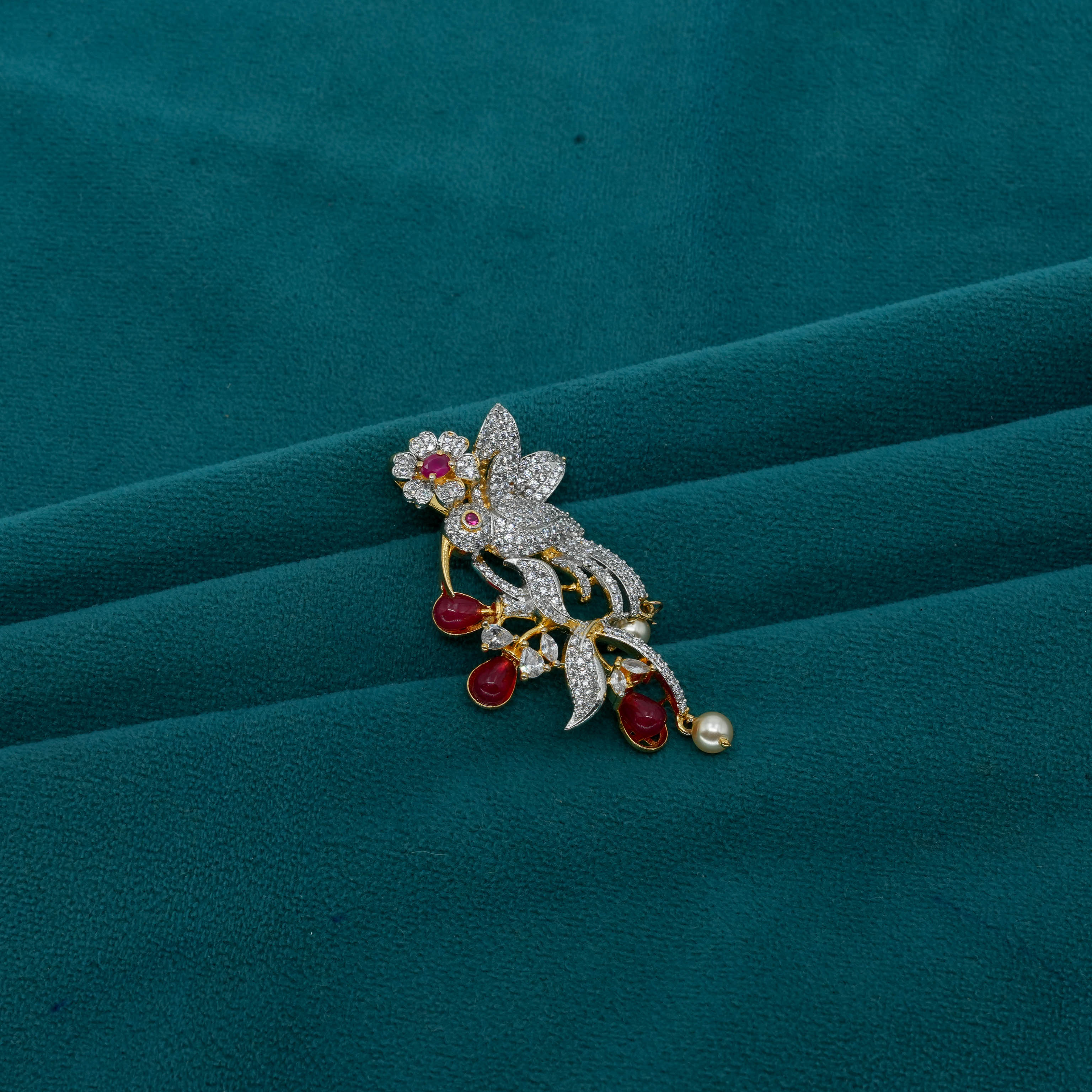 Ved Jewellers - Gold Bird Brooch