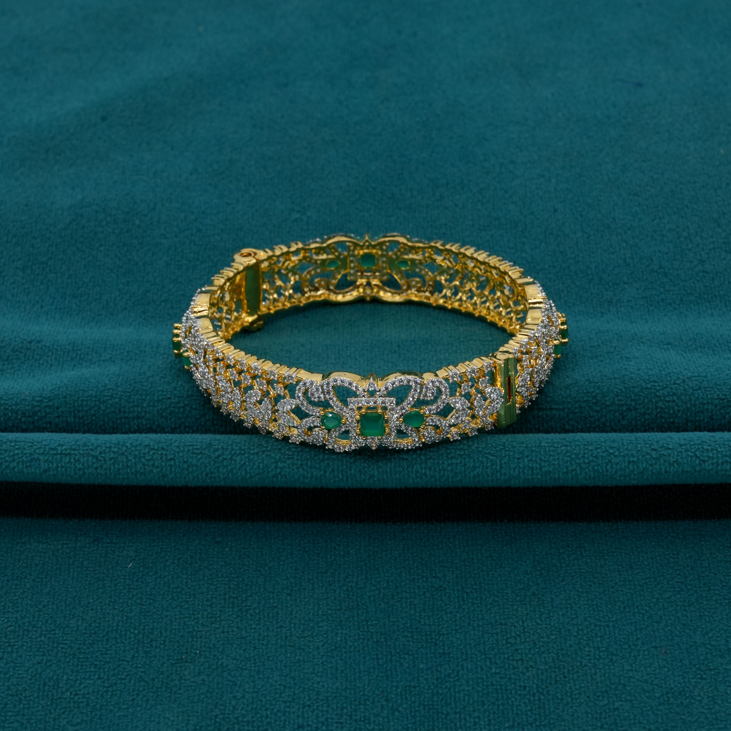 Ved Jewellers - Emerald CZ Bangle