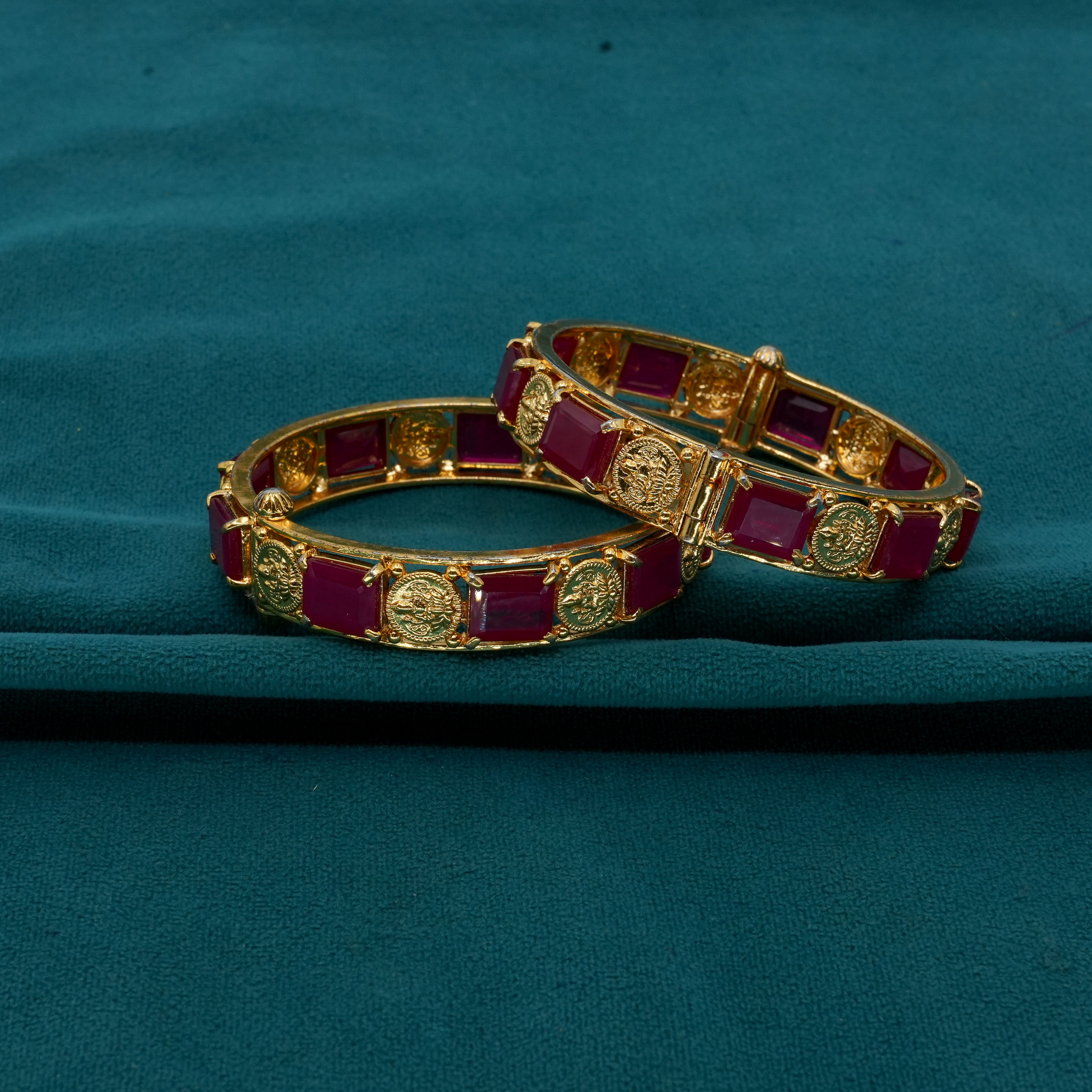 Ved Jewellers - Ruby Stone Bangle