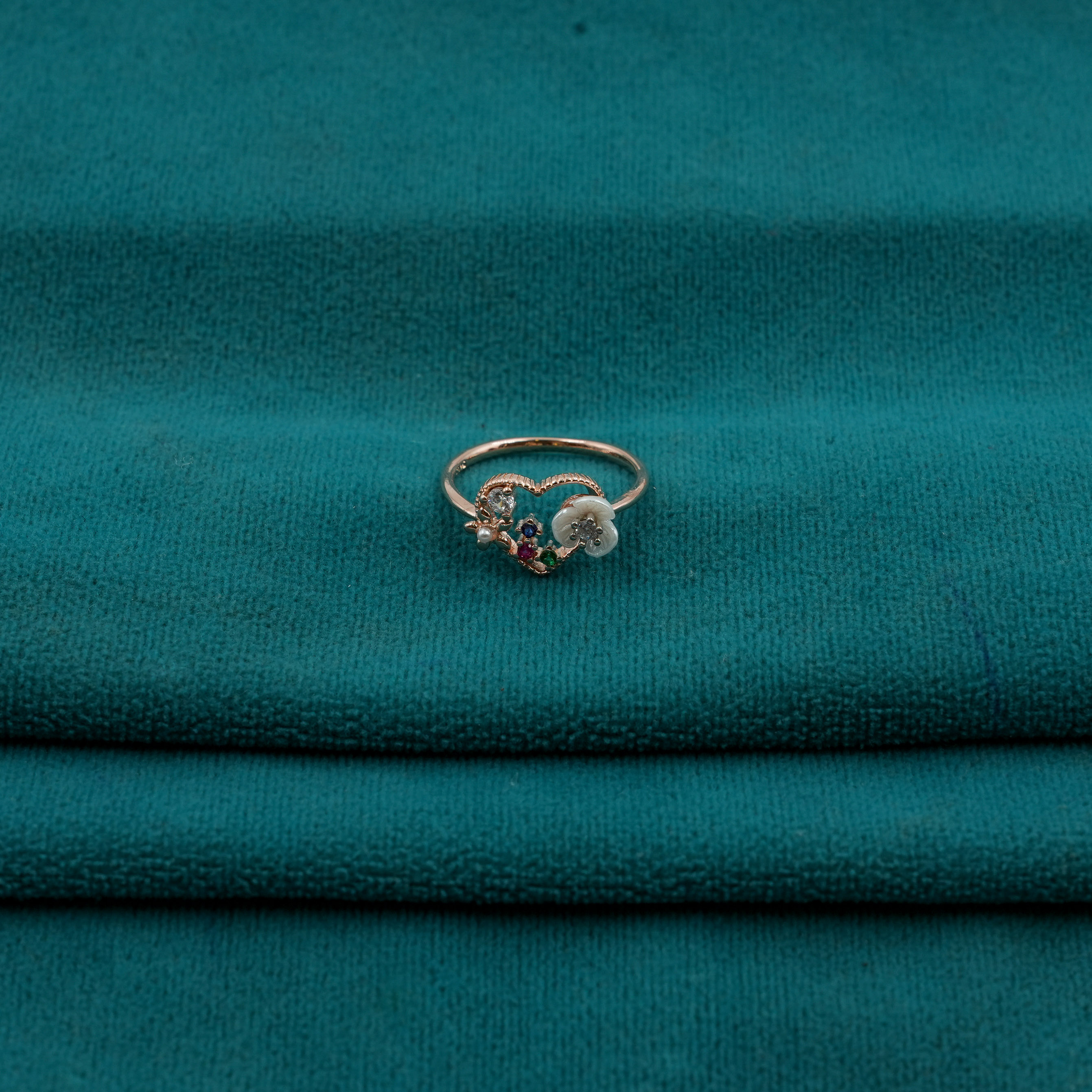 Ved Jewellers - Flower Mother Pearl Ring