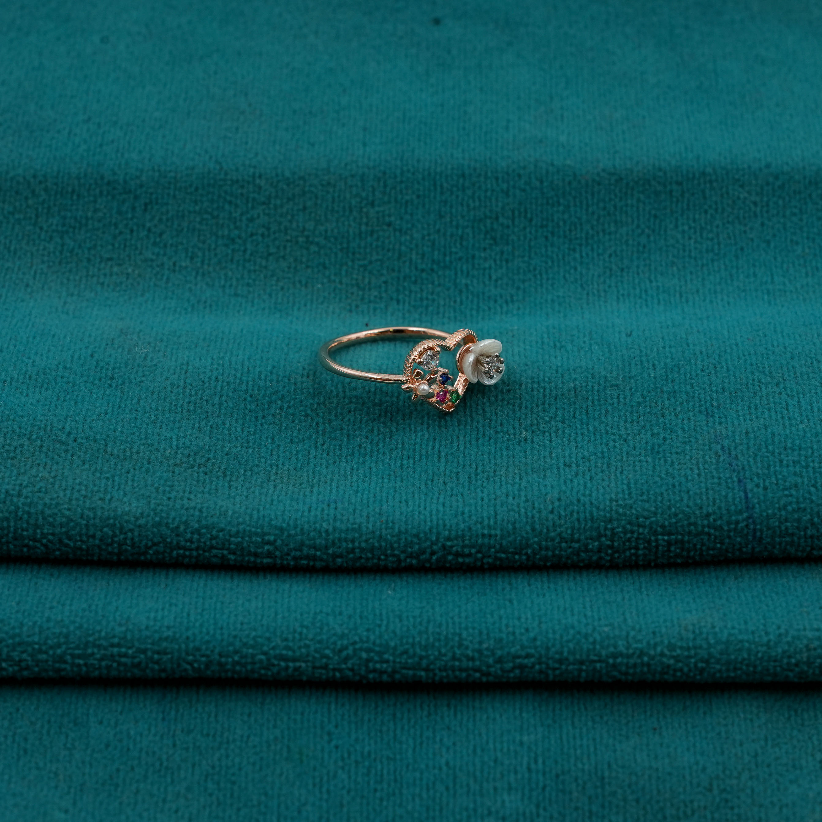 Ved Jewellers - Flower Mother Pearl Ring