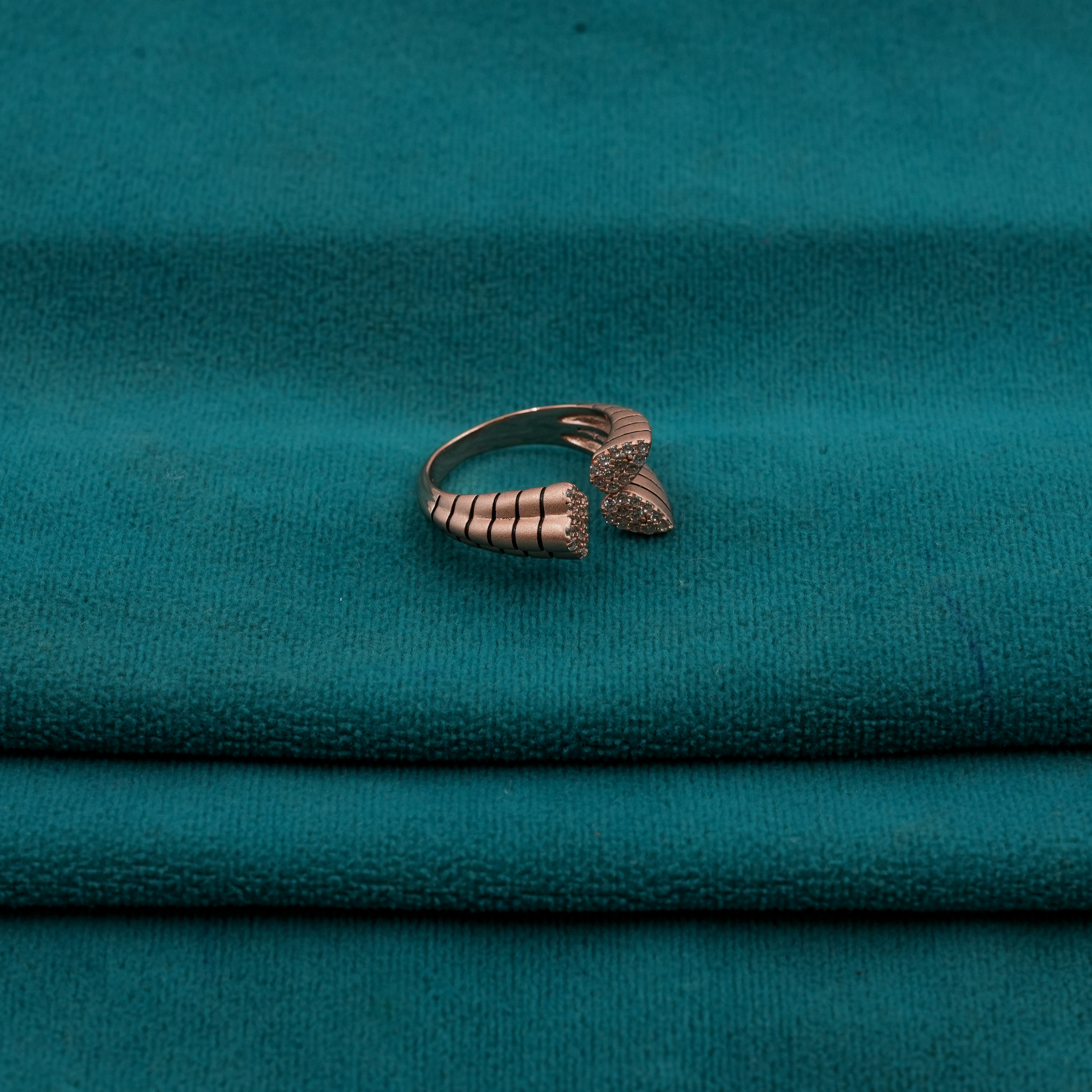 Ved Jewellers - Rose Gold Studded Ring