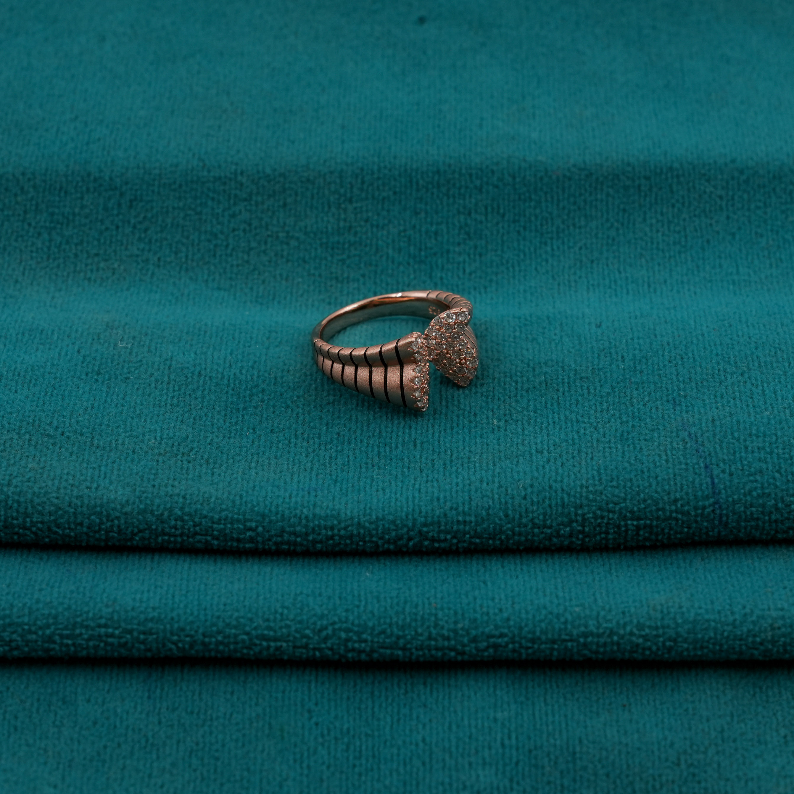 Ved Jewellers - Mother of Pearl Ring