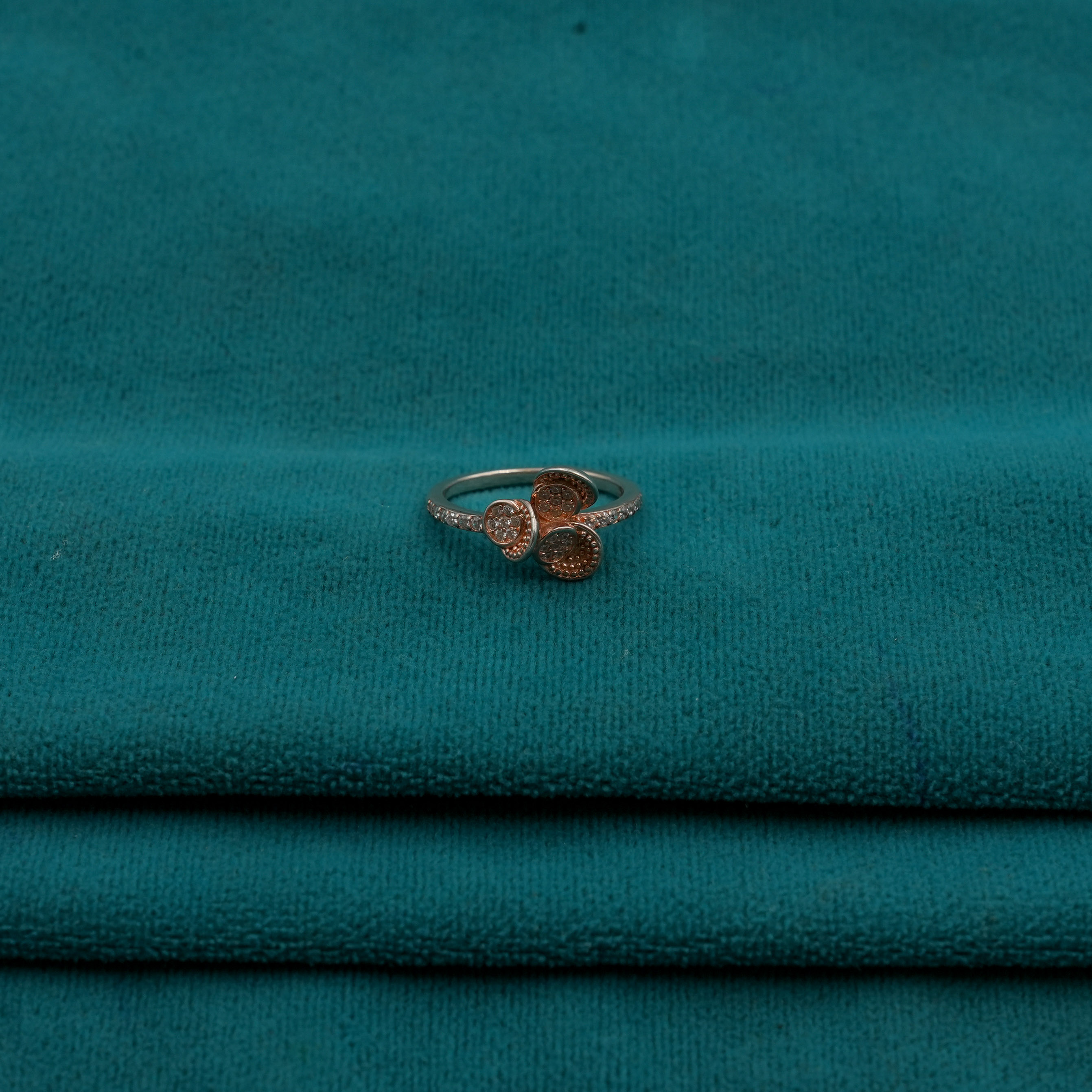 Ved Jewellers - Mother of Pearl Ring