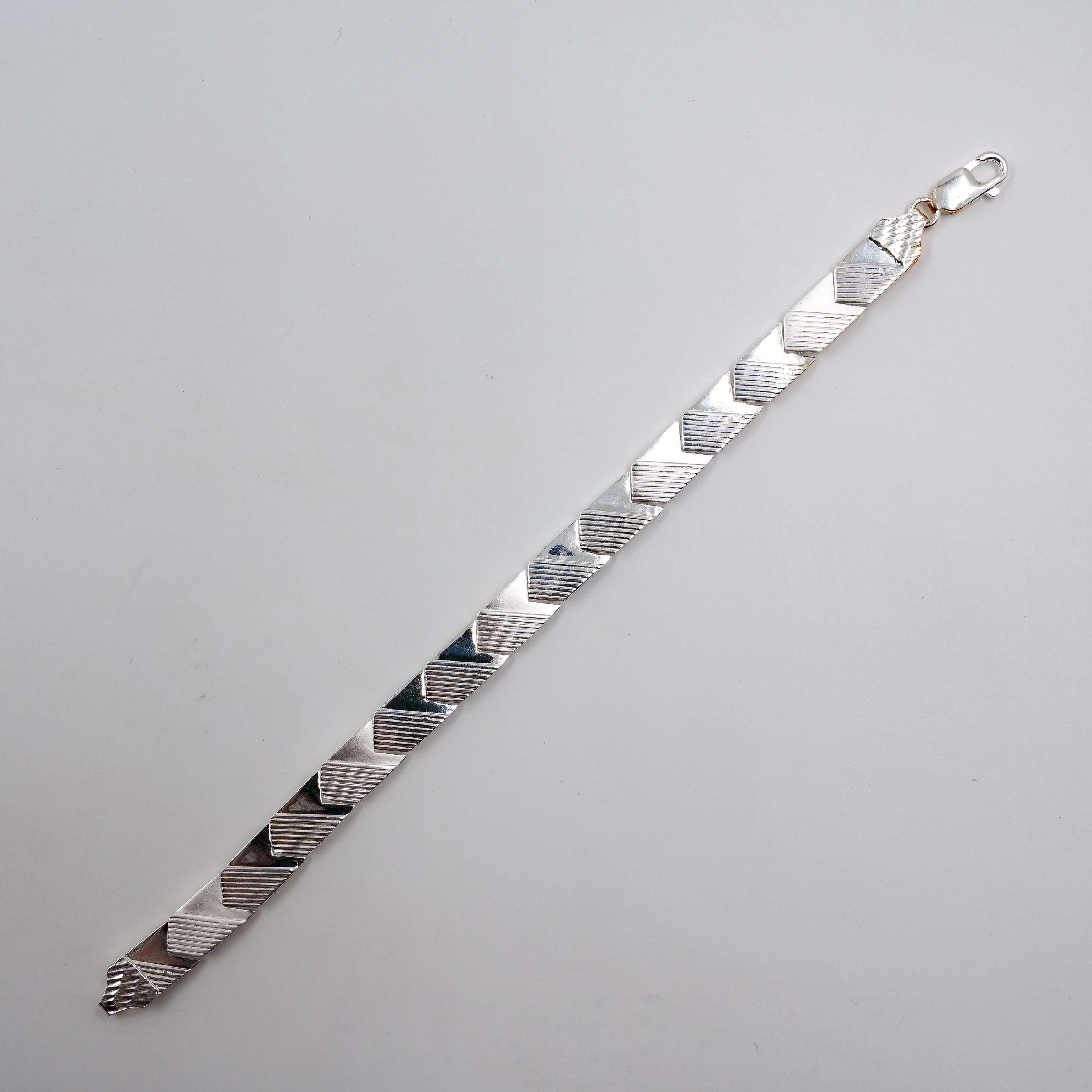 Ved Jewellers - Silver Geometric Bracelet