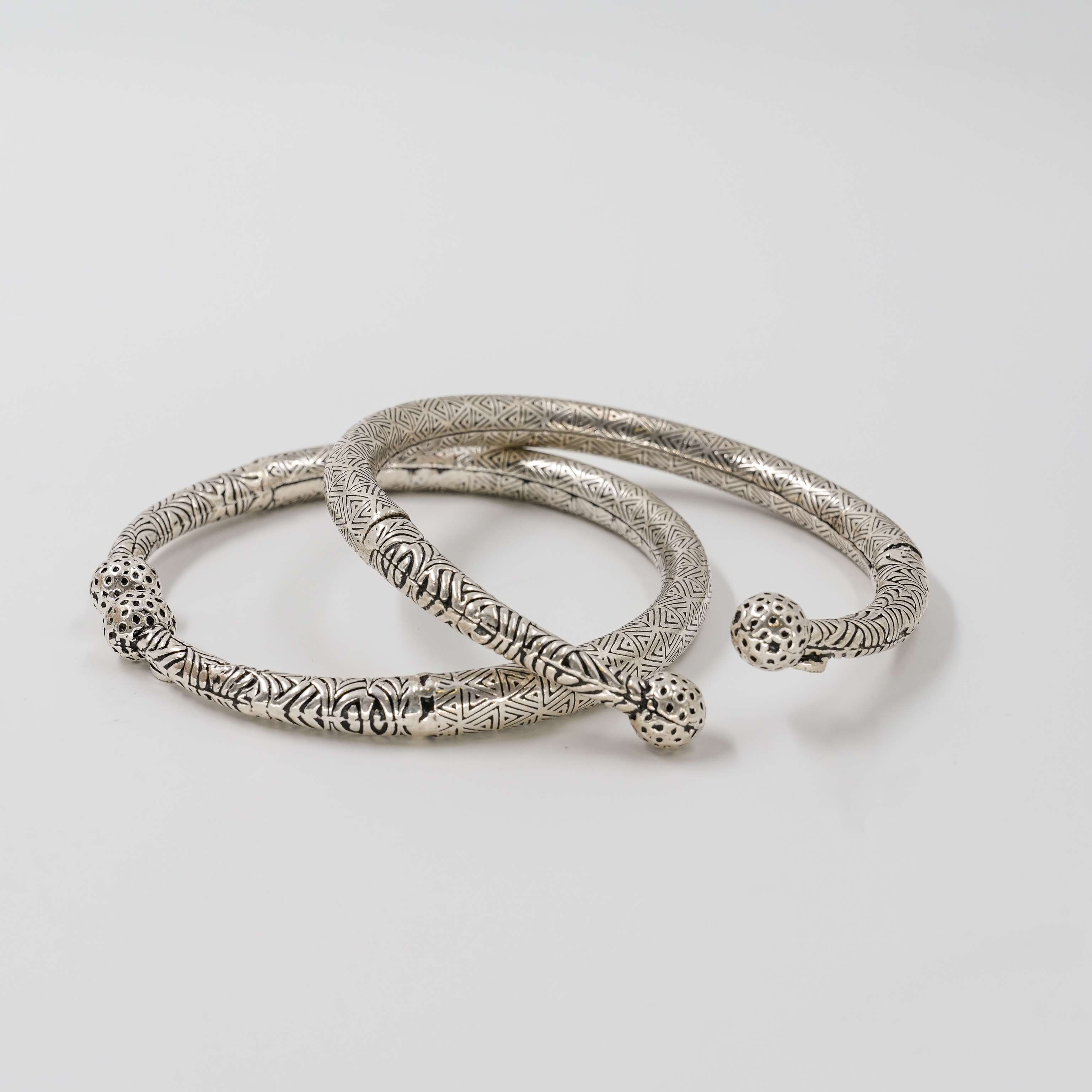 Ved Jewellers - Silver Patterned Kada