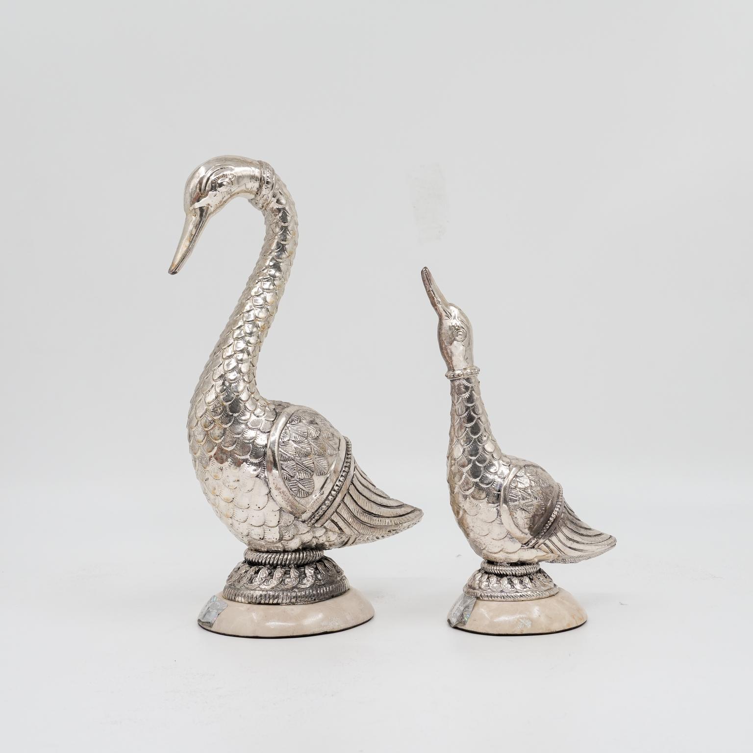 Silver Swan Showpiece