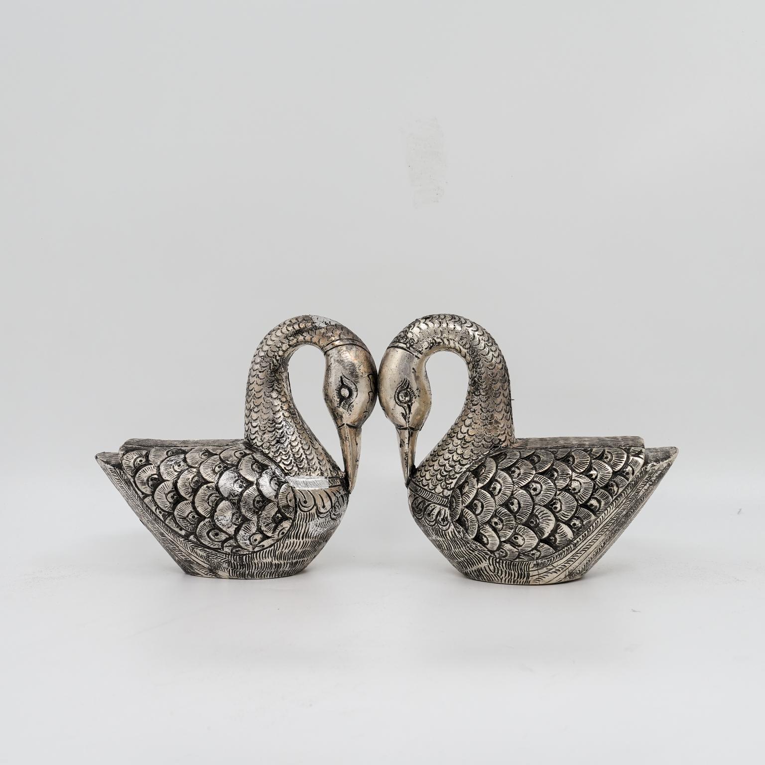 Ved Jewellers - Silver Swan Showpiece