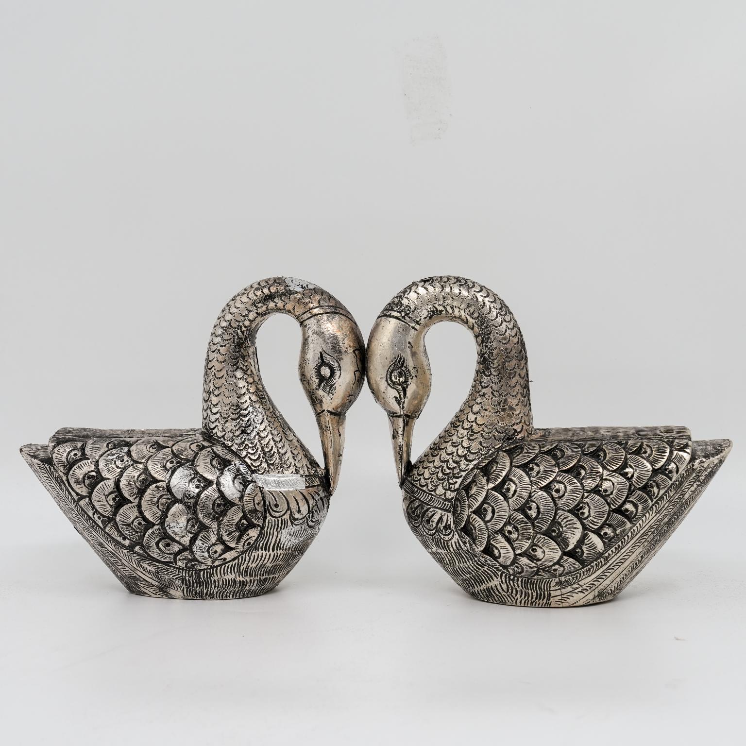 Ved Jewellers - Silver Swan Showpiece