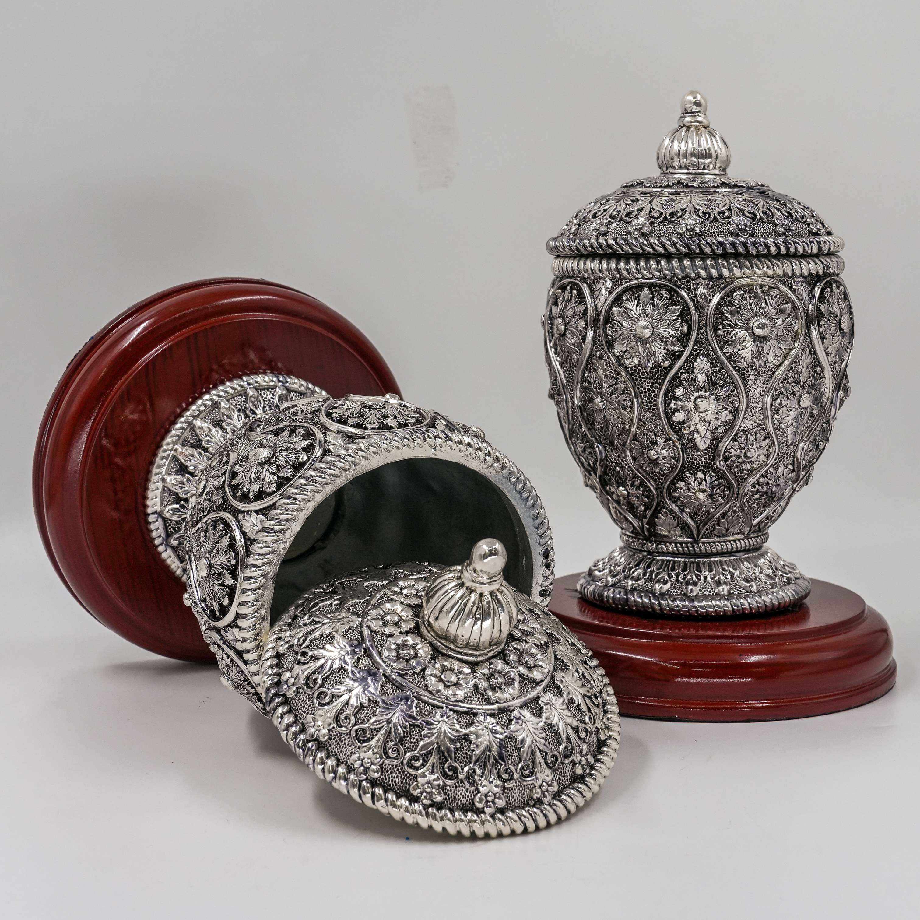 Ved Jewellers - Silver Filigree Vase