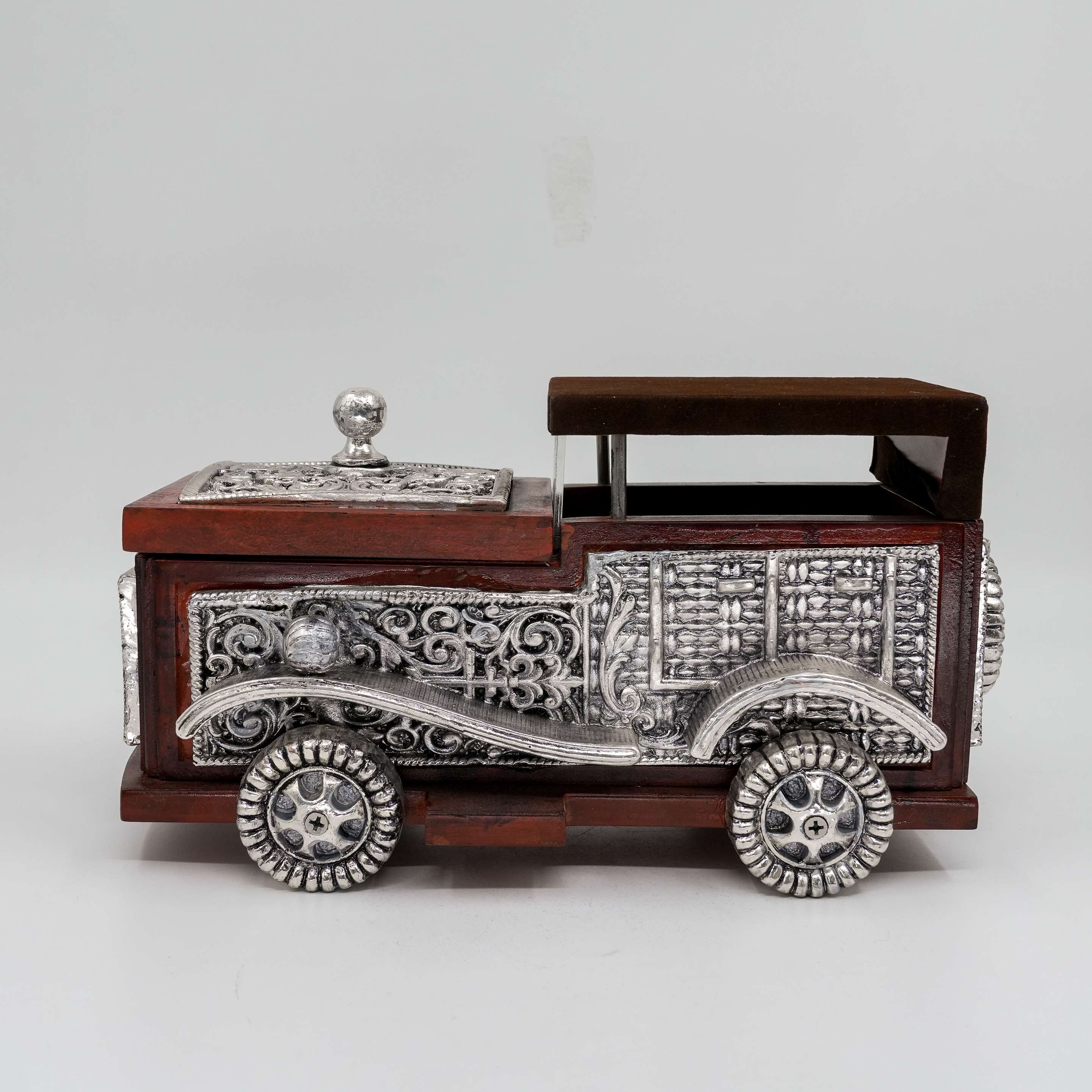 Ved Jewellers - Silver Car Dryfruit Box