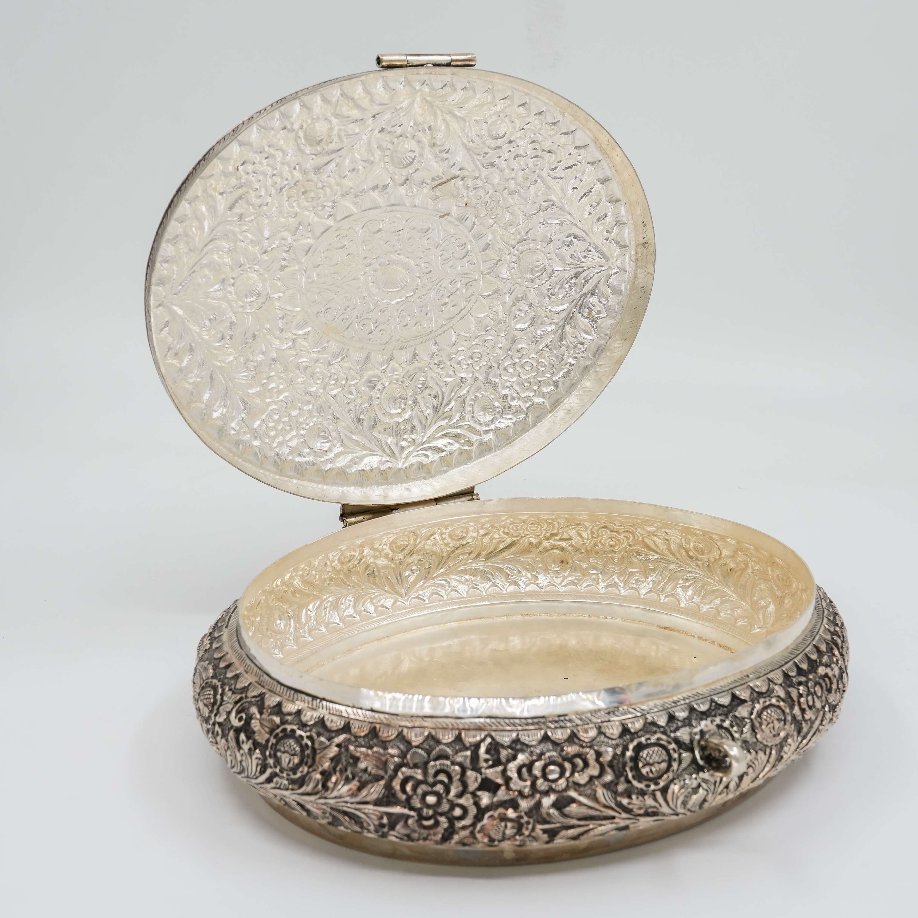 Ved Jewellers - Silver Floral Oval Box