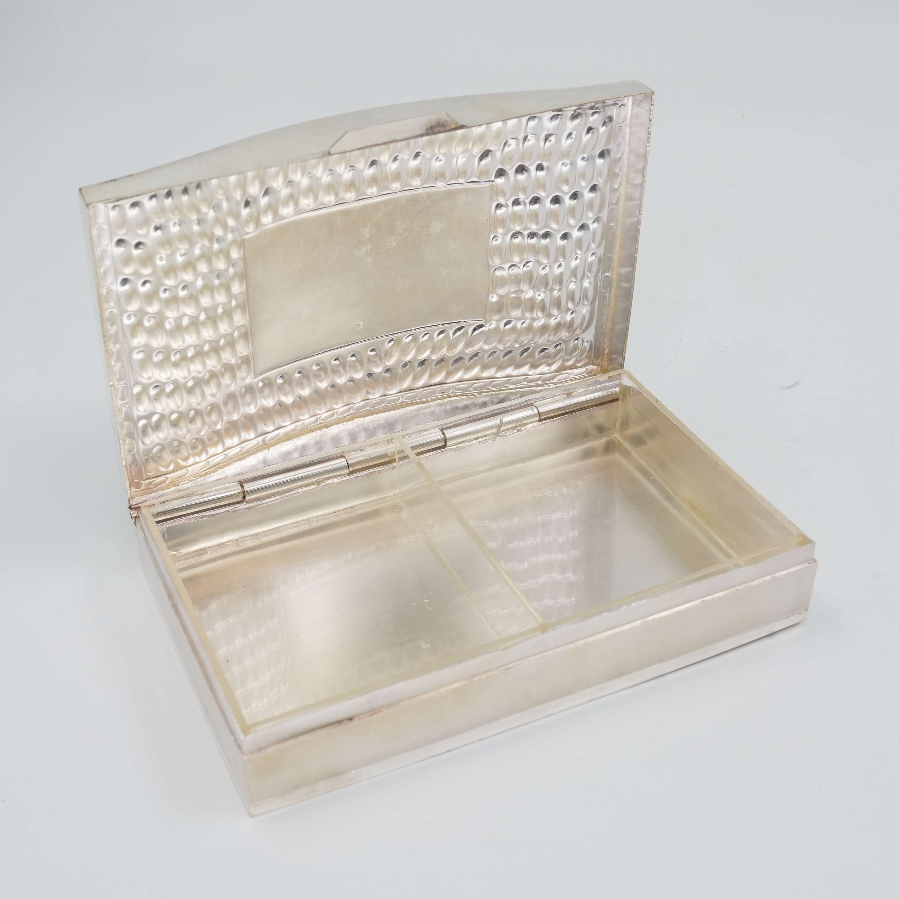 Ved Jewellers - Silver Patterned Box