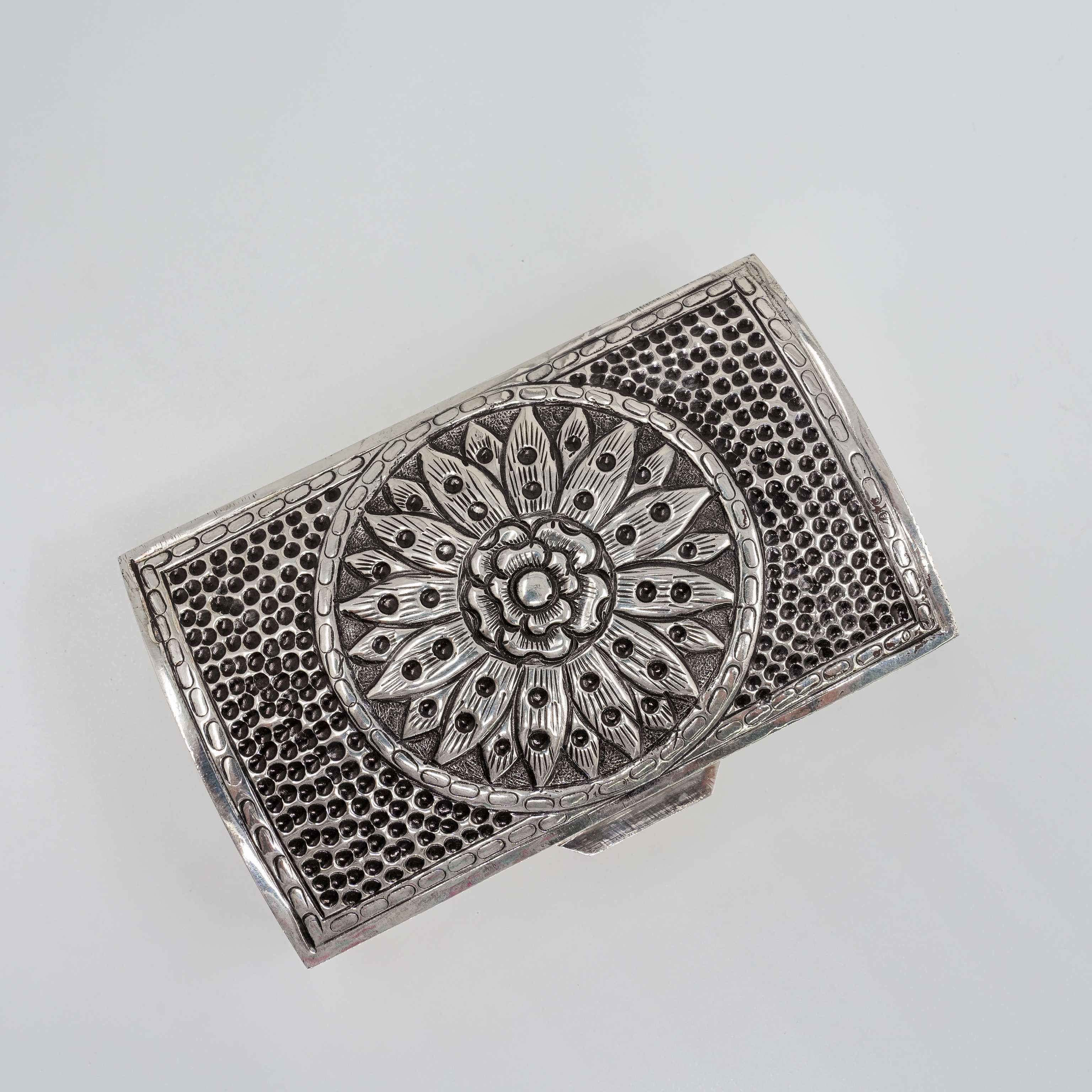 Ved Jewellers - Silver Floral Box