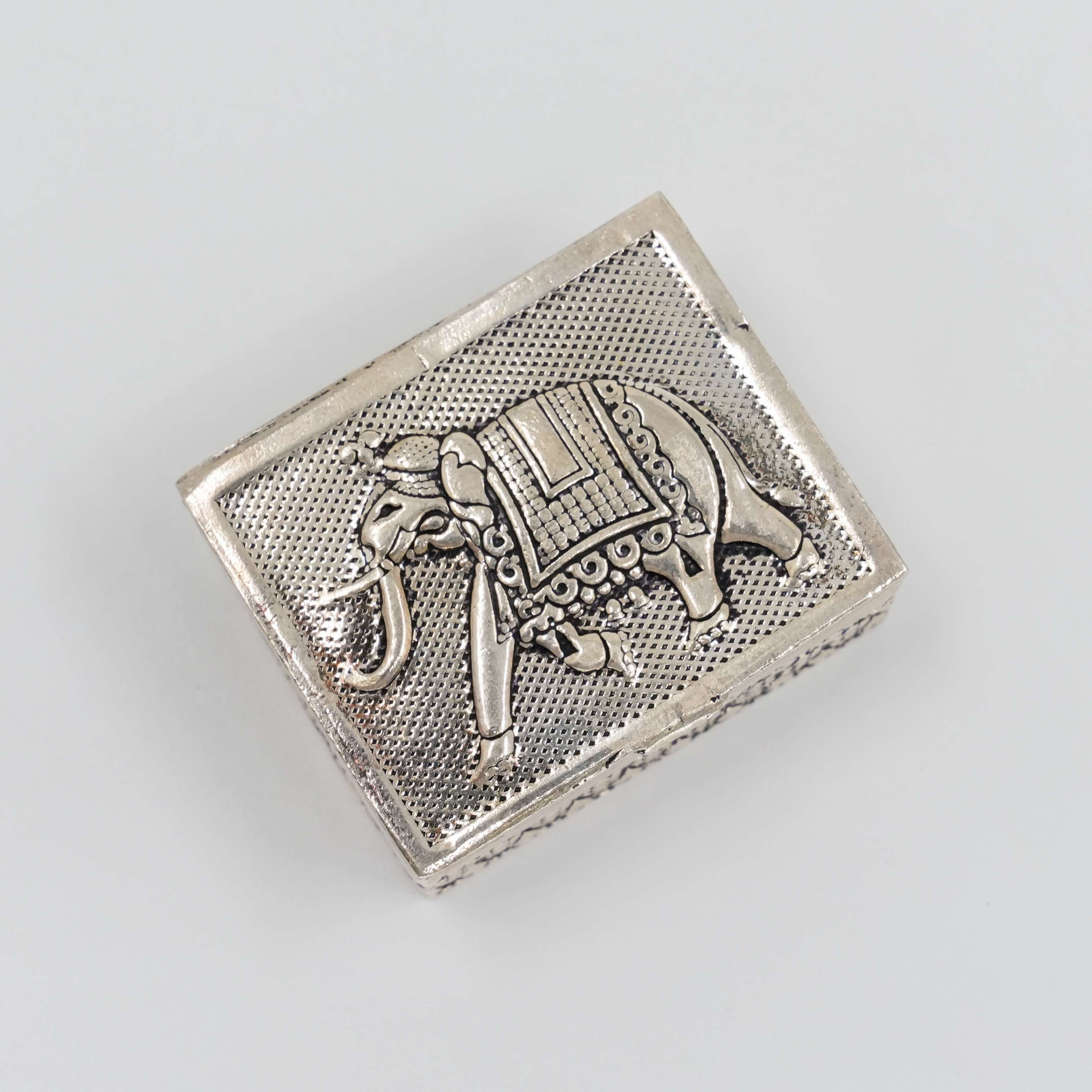 Ved Jewellers - Silver Elephant Dryfruit Box