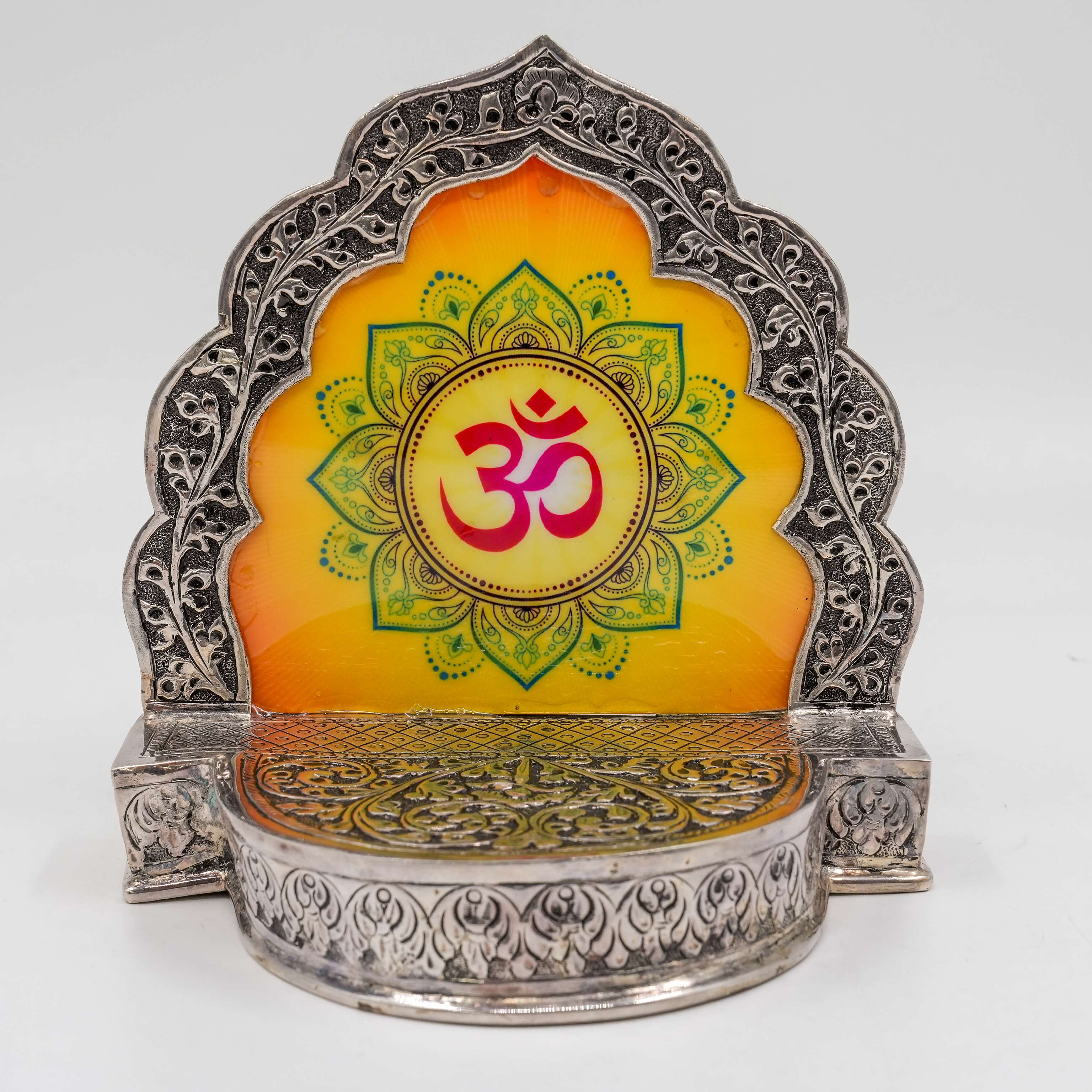 Ved Jewellers - Om Showpiece Stand