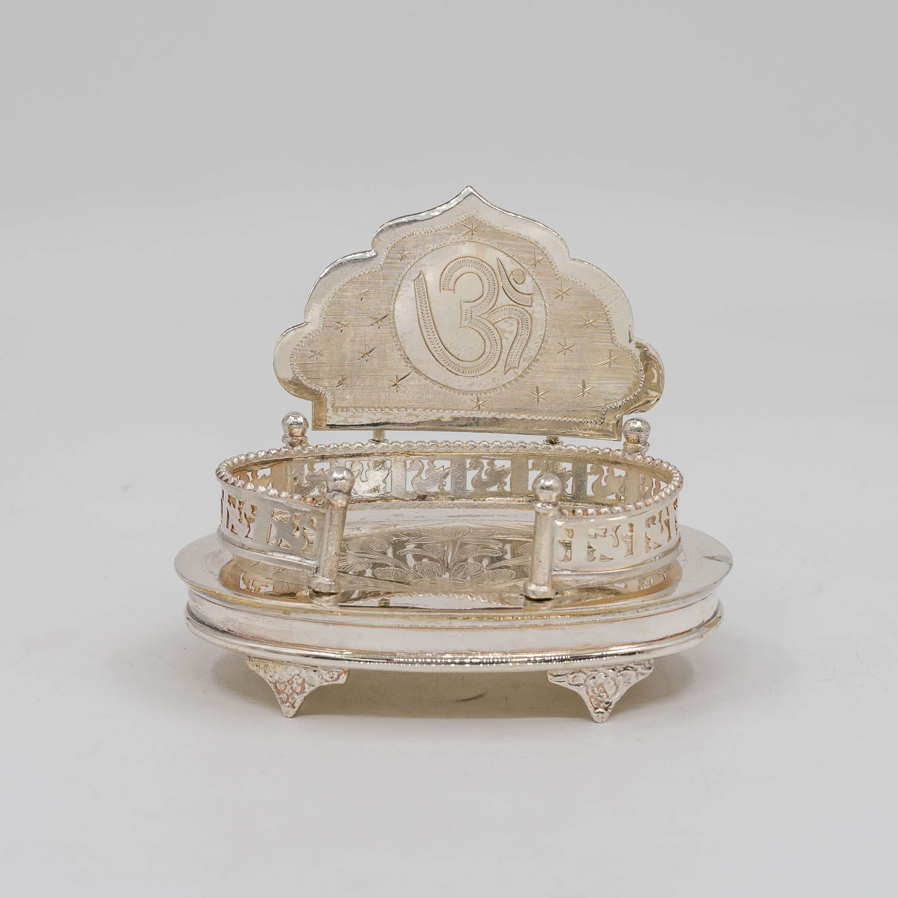 Ved Jewellers - Silver Om Singhasan
