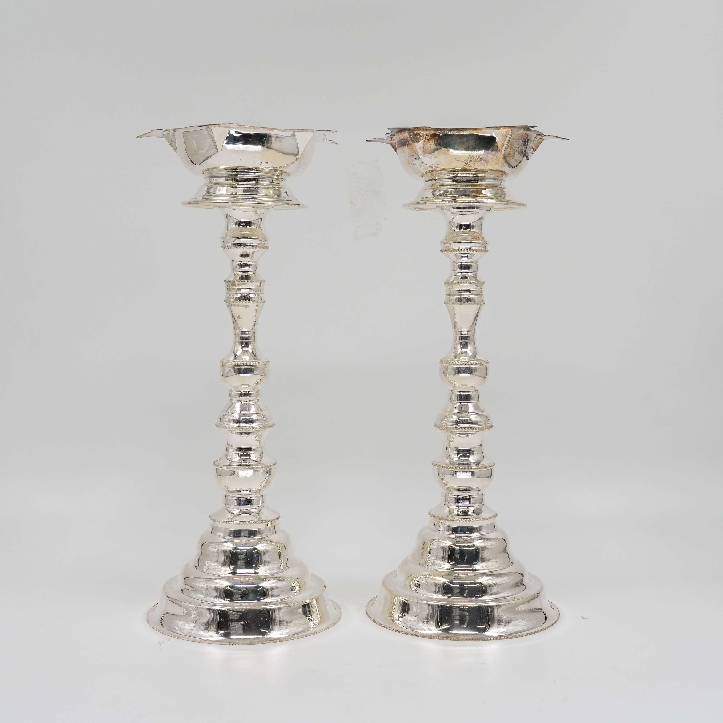 Ved Jewellers - Silver Pooja Stand
