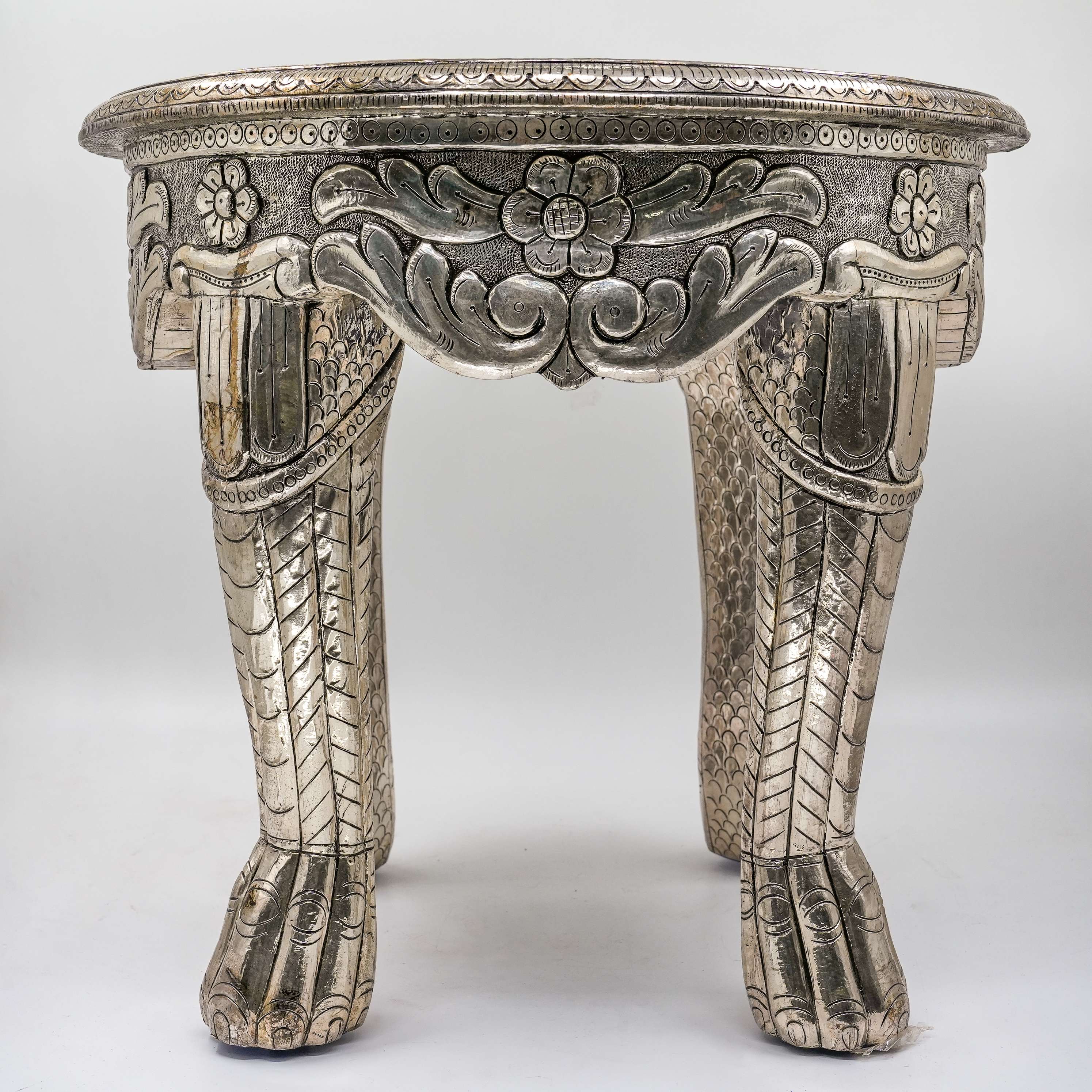 Ved Jewellers - Silver Showpiece