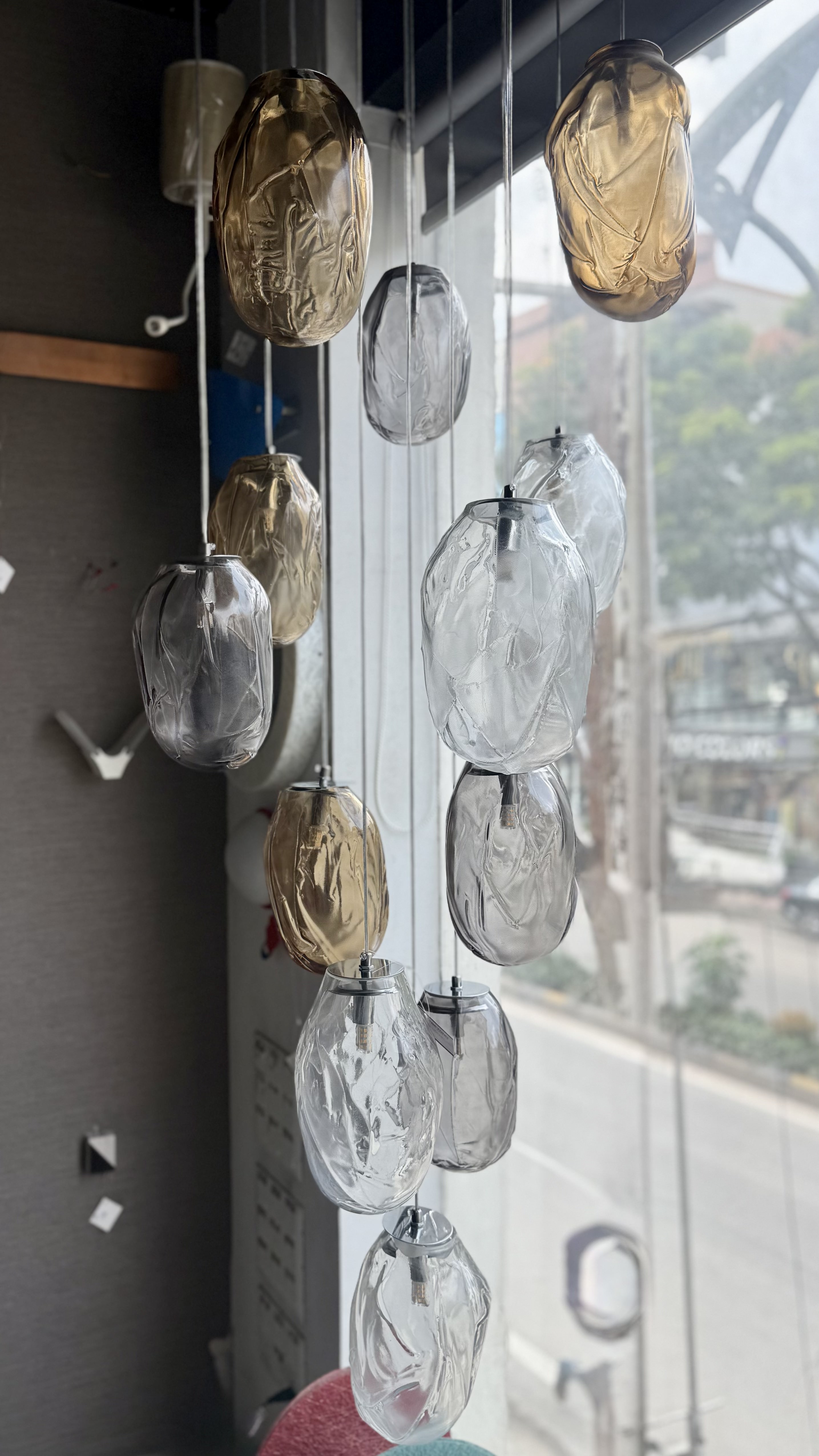 Beyond Lights - Crumpled Glass Organic Cluster