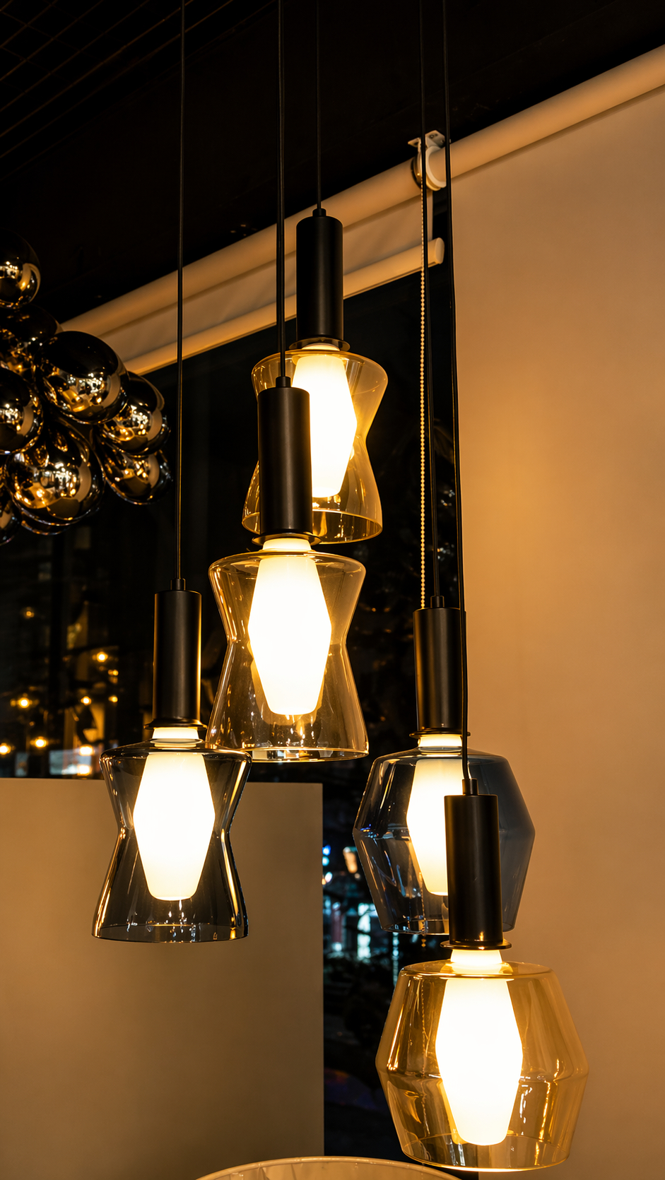 Beyond Lights - Glass Pendant Chandelier