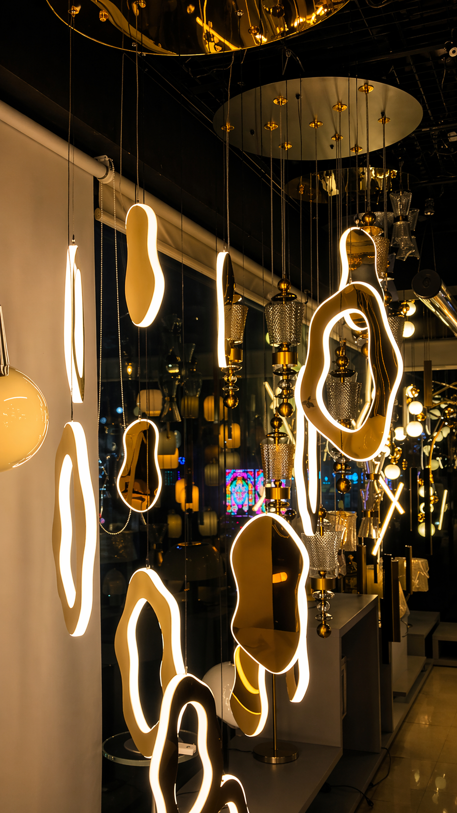 Beyond Lights - Sculptural Pendant Light