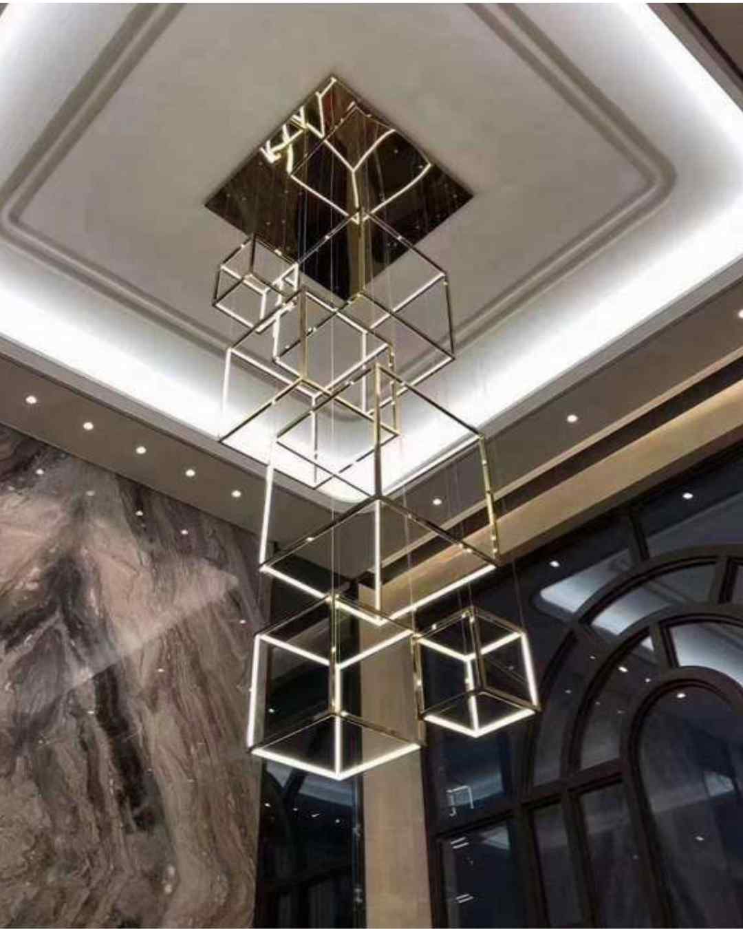 Beyond Lights - Cube Chandelier Lighting
