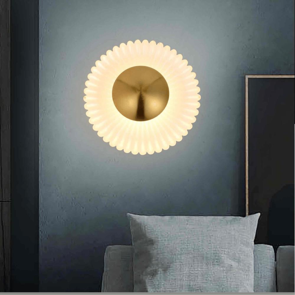 Beyond Lights - Beamora Max