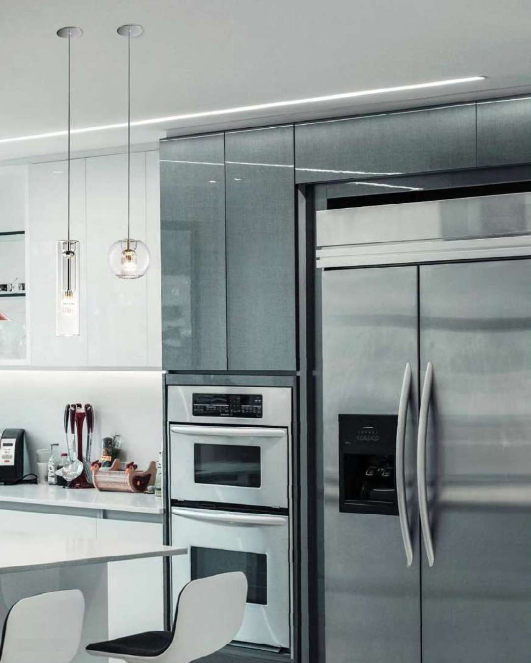 Beyond Lights - Glass Pendant Light