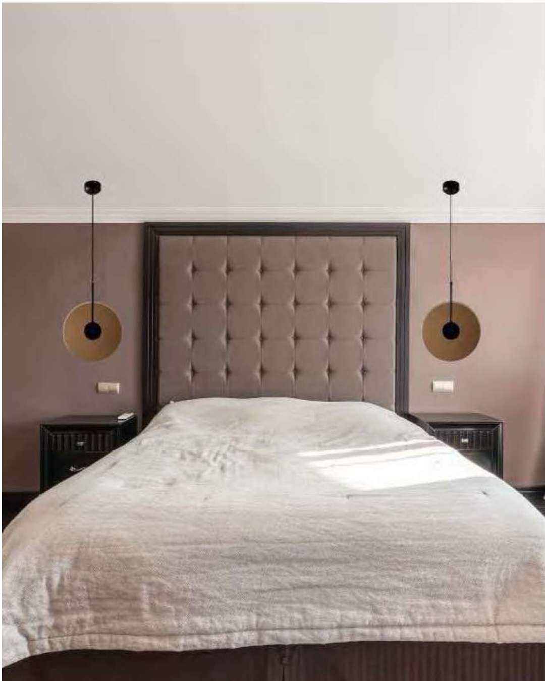 Beyond Lights - Gold Disc Pendant